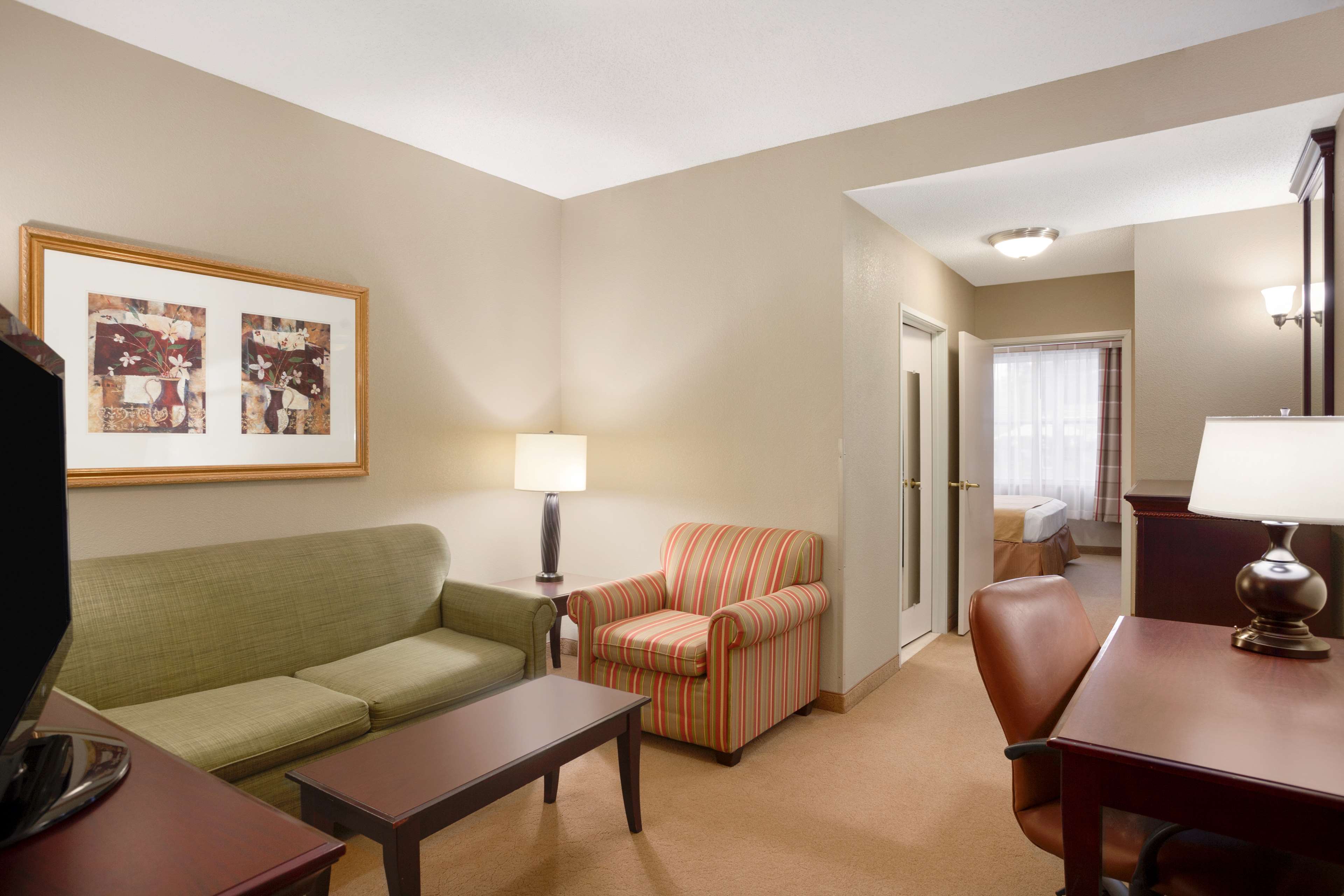 Country Inn & Suites by Radisson, Ithaca, NY Photo