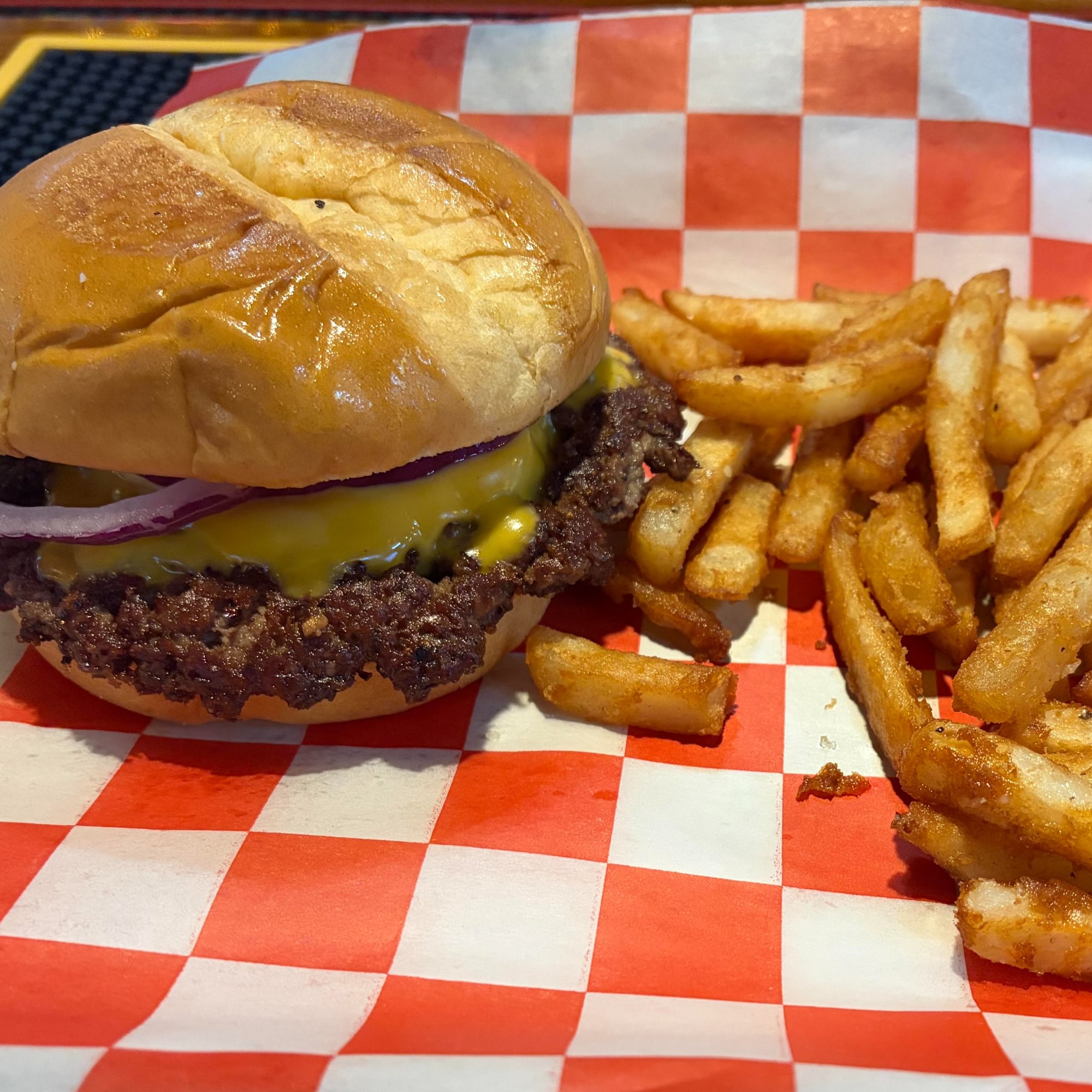 LUNCH Single Smash Burger
