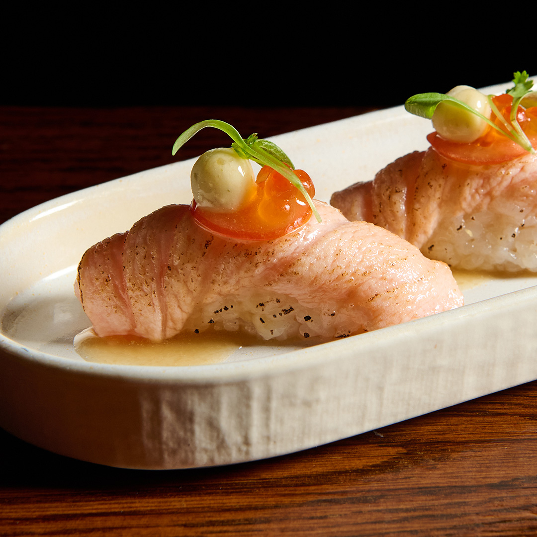 ABRI SALMON NIGIRI SET*