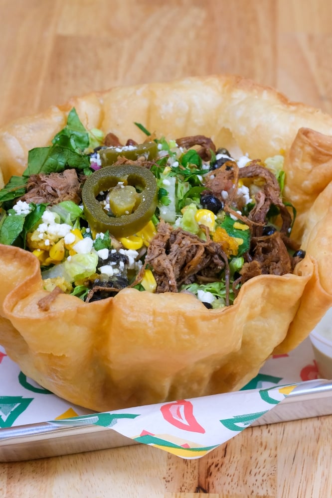 Chicken Barbacoa Tostada Bowl (Barbacoa de Pollo)