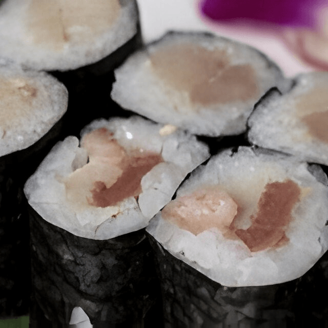 Yellowtail Roll