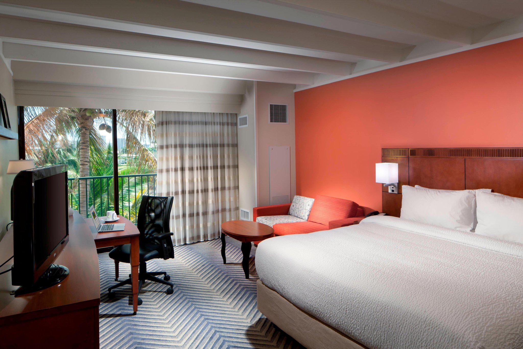 Courtyard by Marriott Fort Lauderdale East/Lauderdale-by-the-Sea Photo