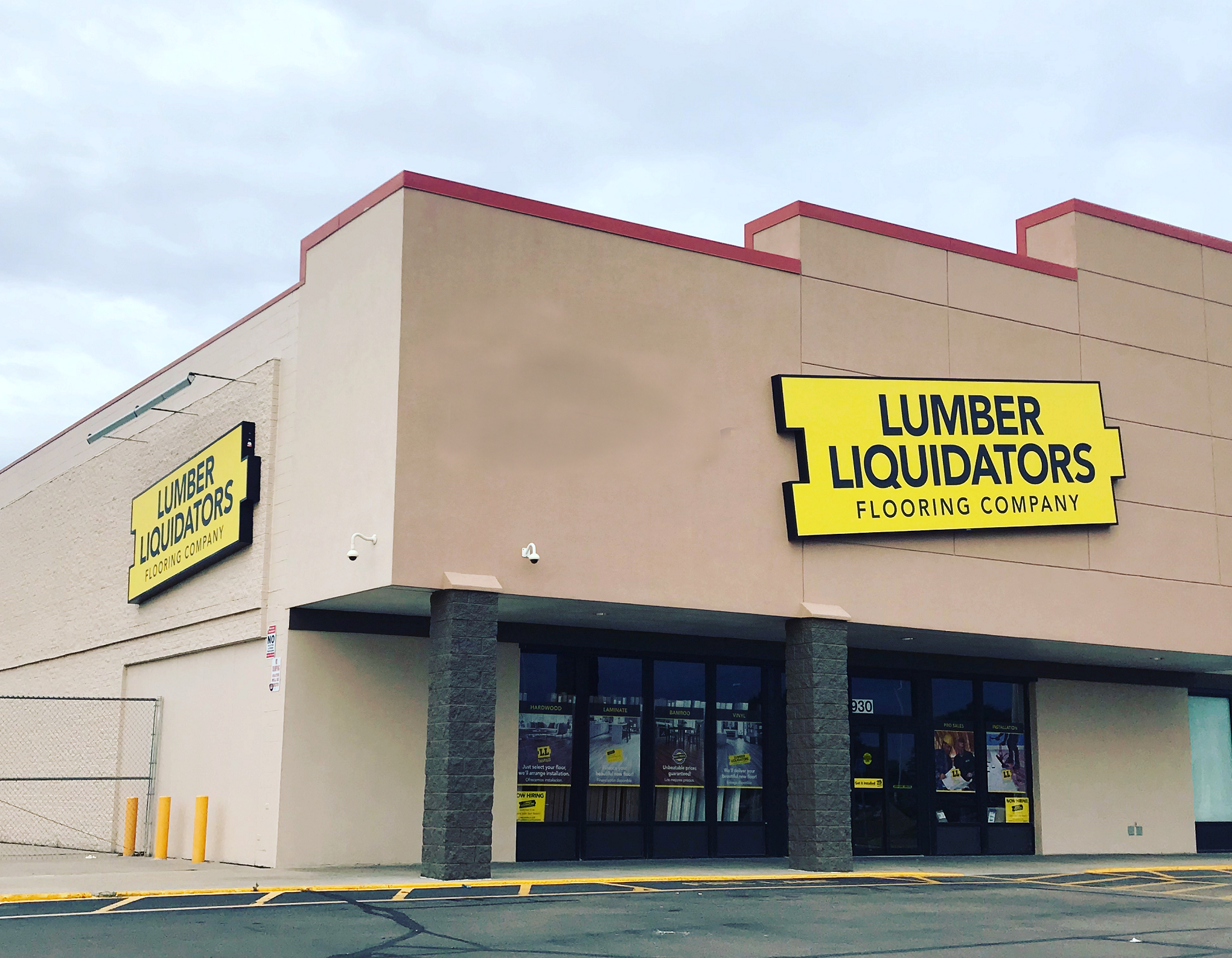 LL Flooring (Lumber Liquidators) #1408 - Thornton | 930 East 104th Avenue