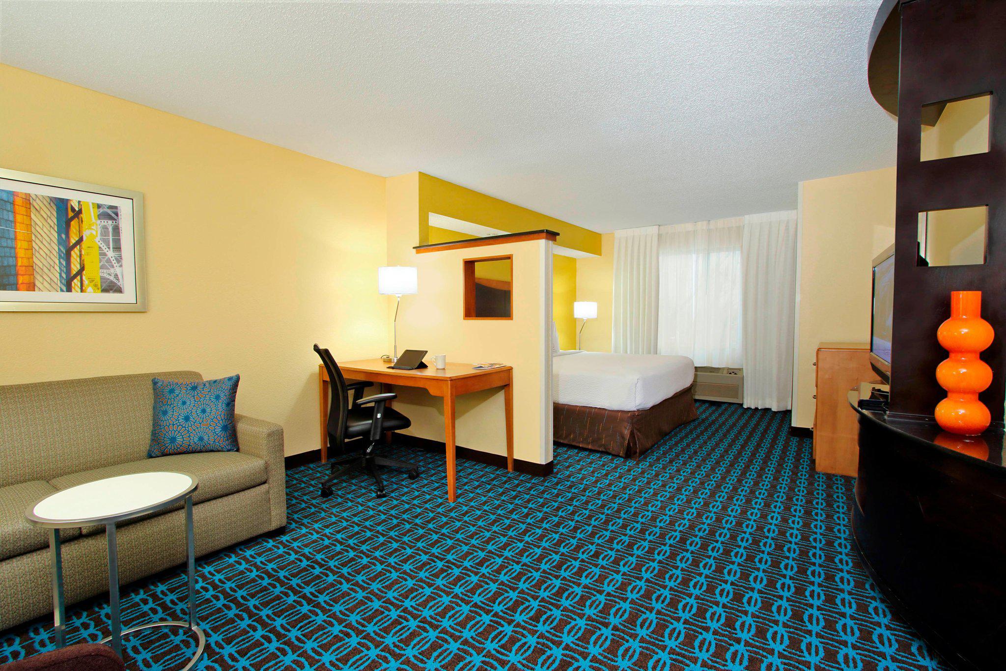 Fairfield Inn & Suites by Marriott Colorado Springs South Photo