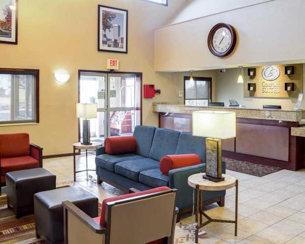 Images Comfort Suites