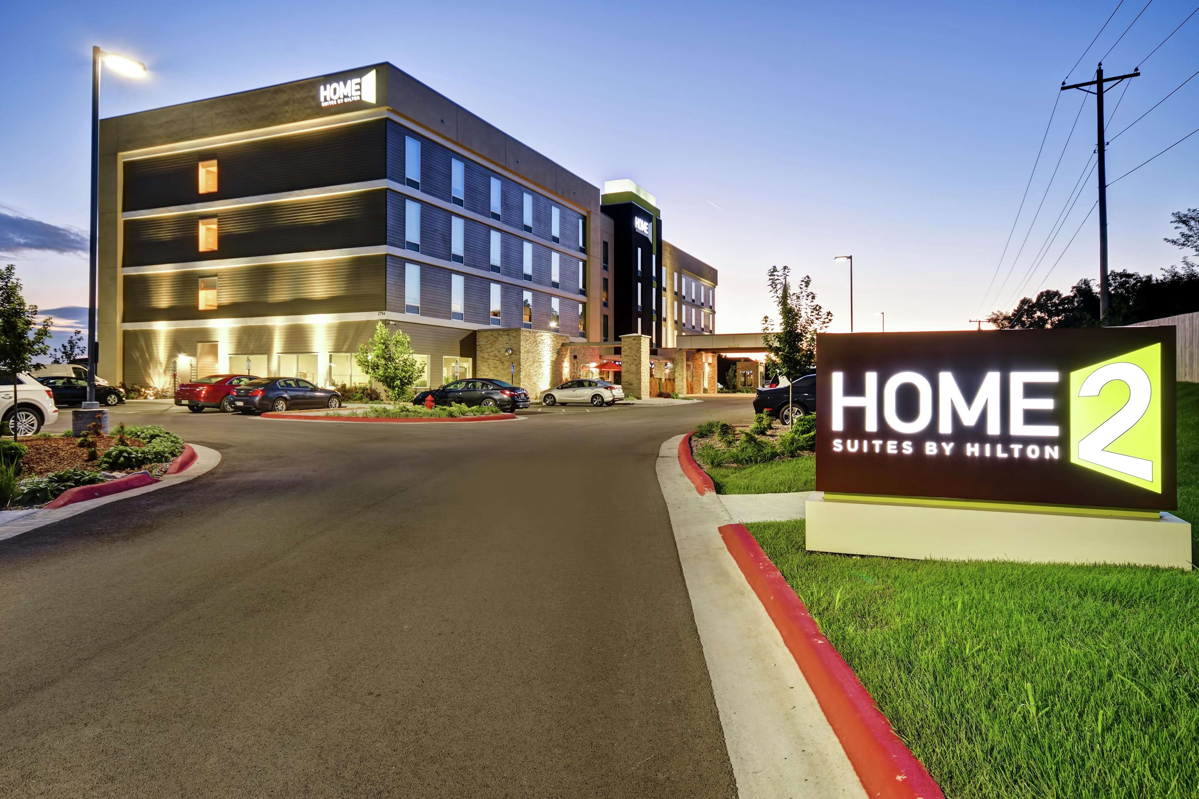 Home2 Suites by Hilton Springfield North Photo