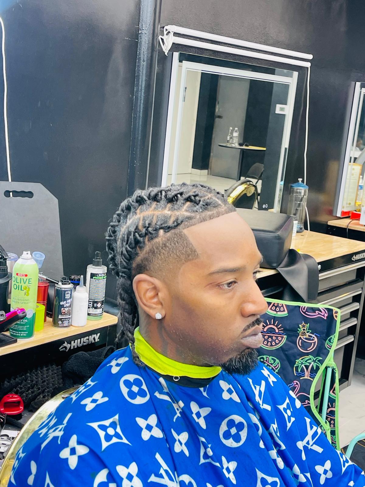 Cash RD Barbershop Image