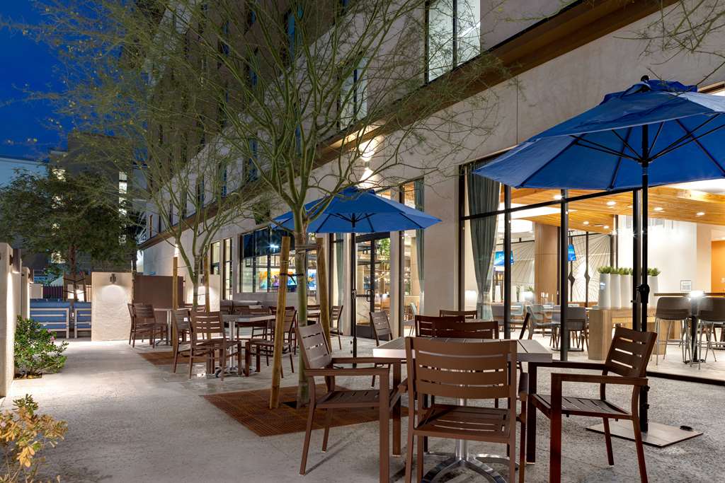 Hilton Garden Inn Anaheim Resort Image