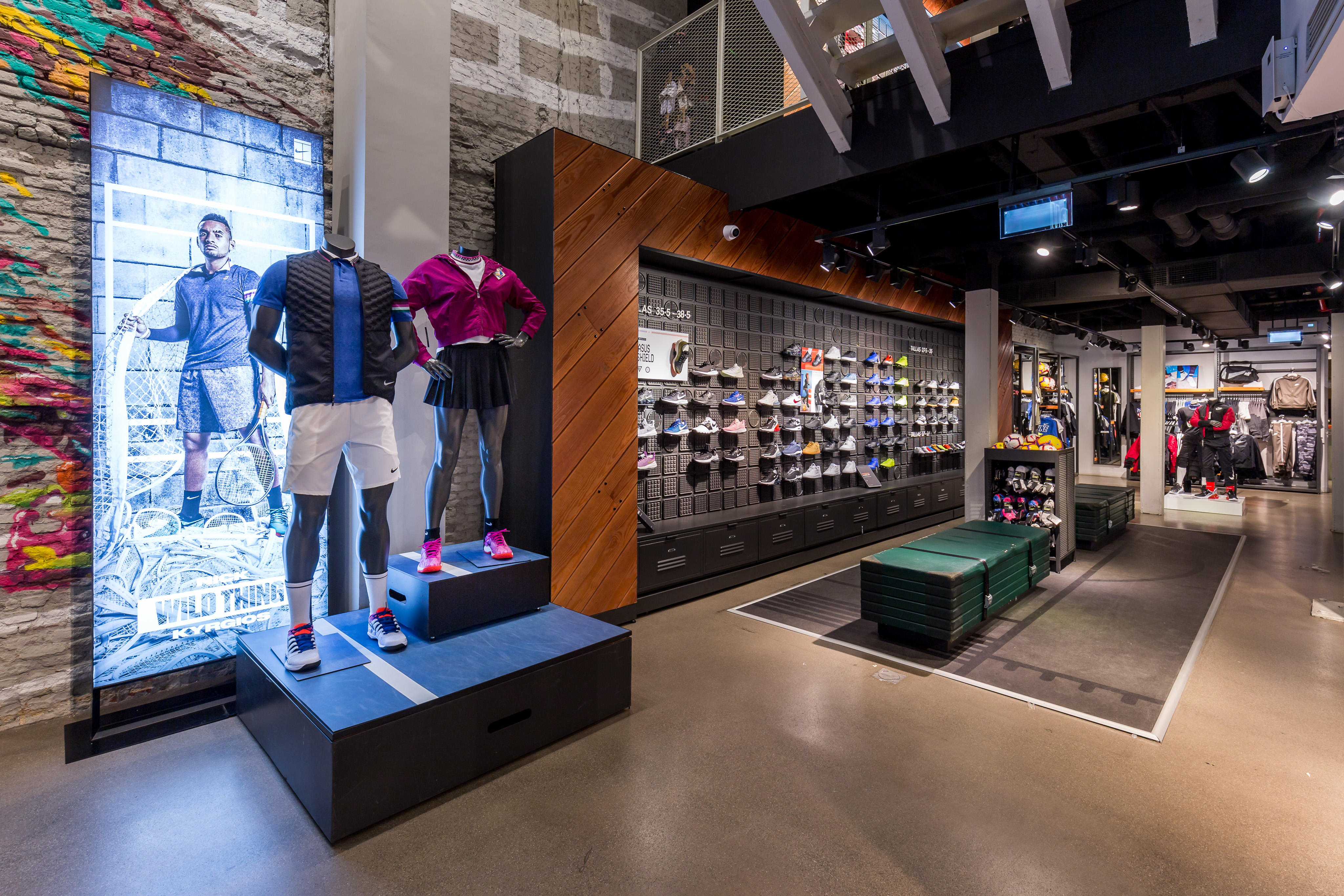 Images Nike Store Serrano