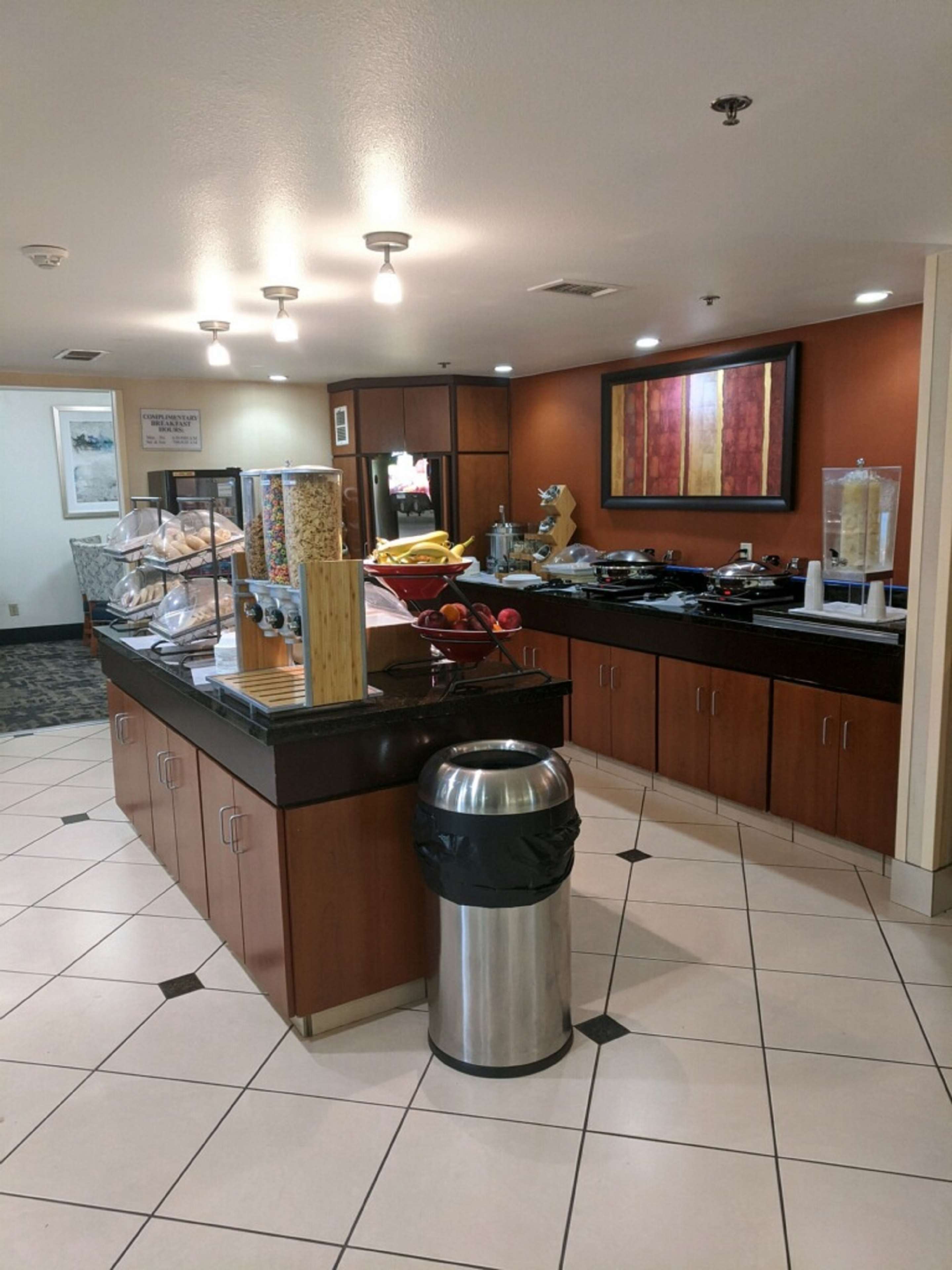 SureStay Plus Hotel by Best Western Scottsdale North Photo