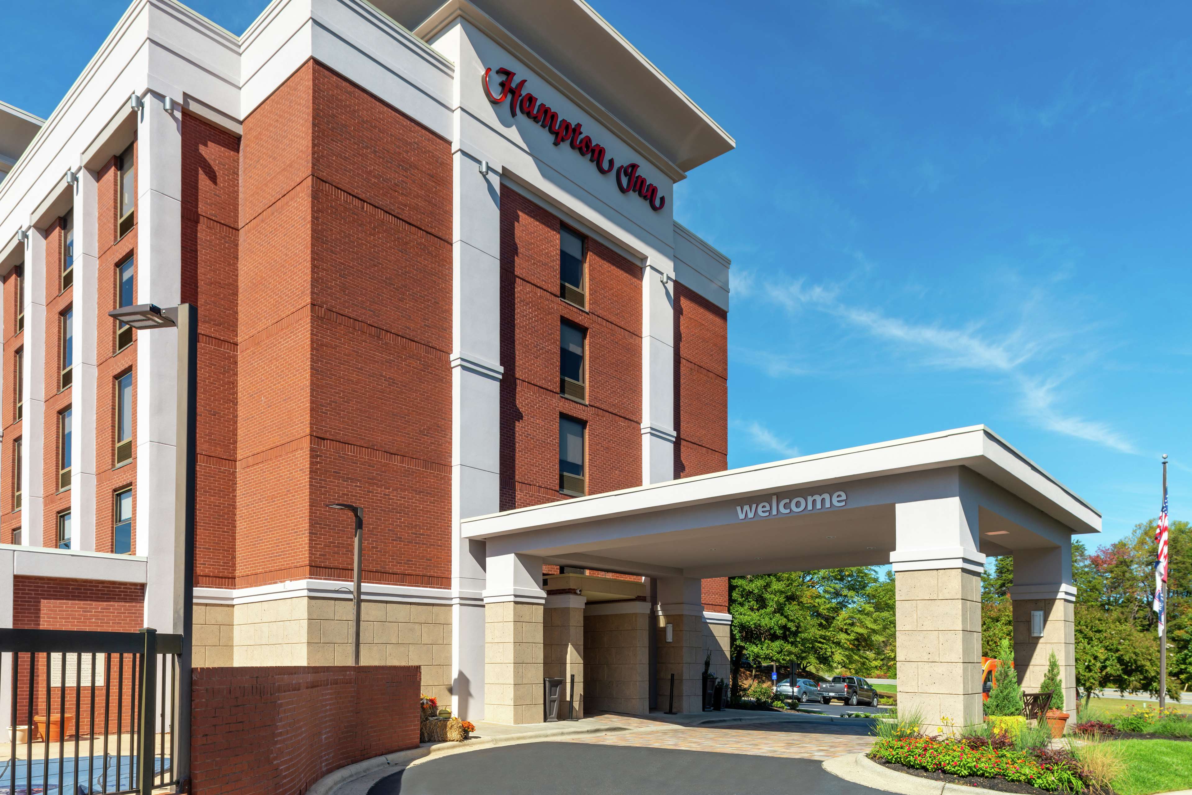 Hampton Inn Greensboro-Airport Photo