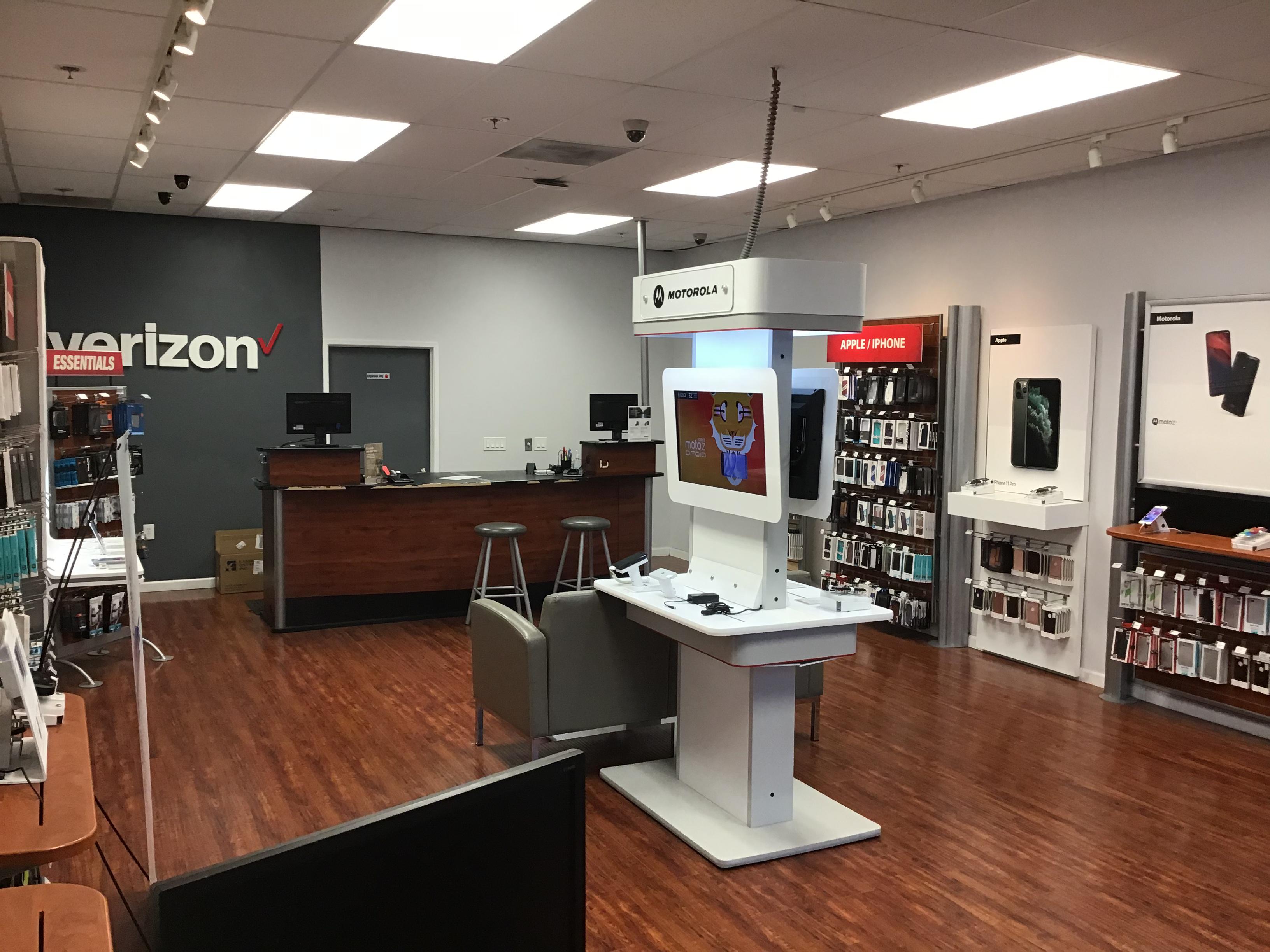 Verizon Authorized Retailer – GoWireless Photo