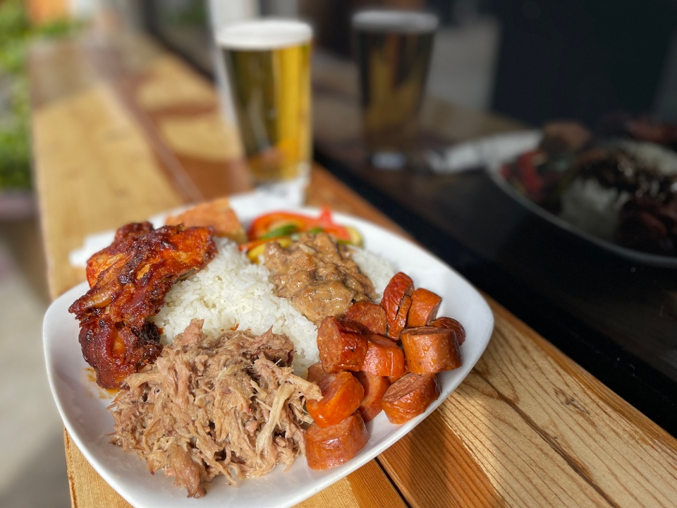 WORKER WEDNESDAY PLATE