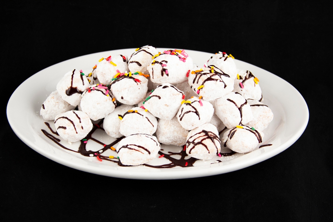 Sandy Buns Zeppoles