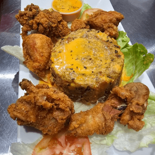 Pollo Frito / Fried Chicken Mofongo