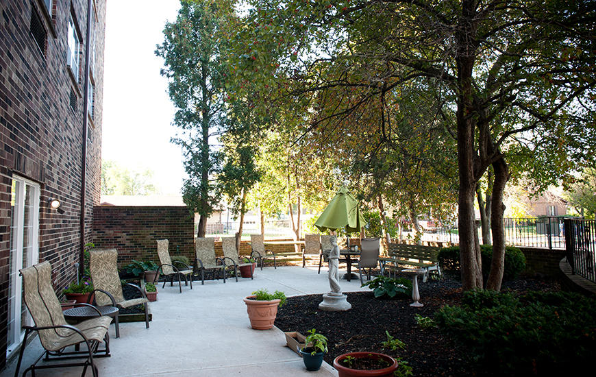 Autumn Ridge Rehabilitation Centre outdoor area.