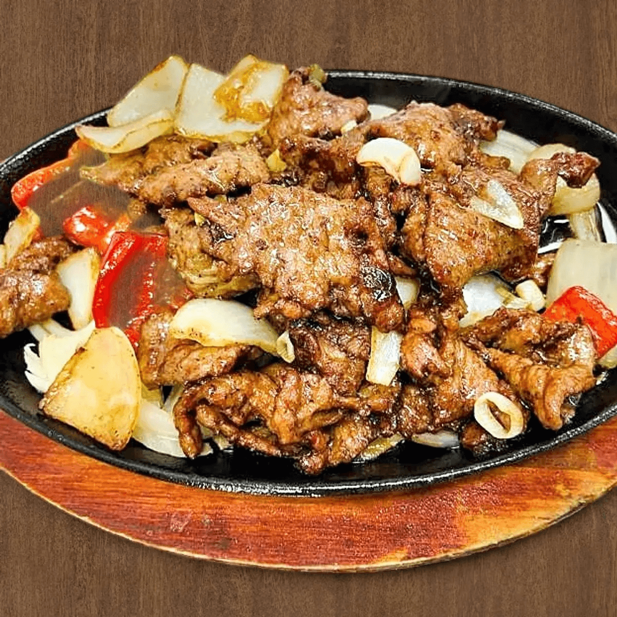 Sizzling Shredded Beef 铁板黑椒牛柳