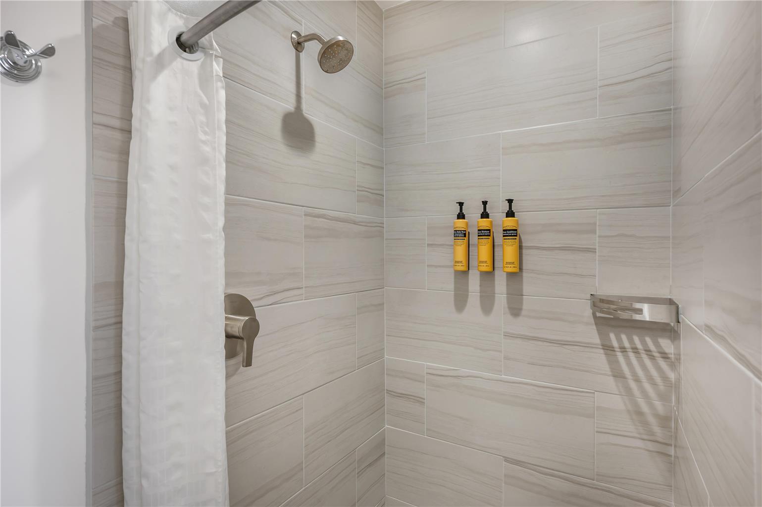 Best Western Plus Santa Barbara Image