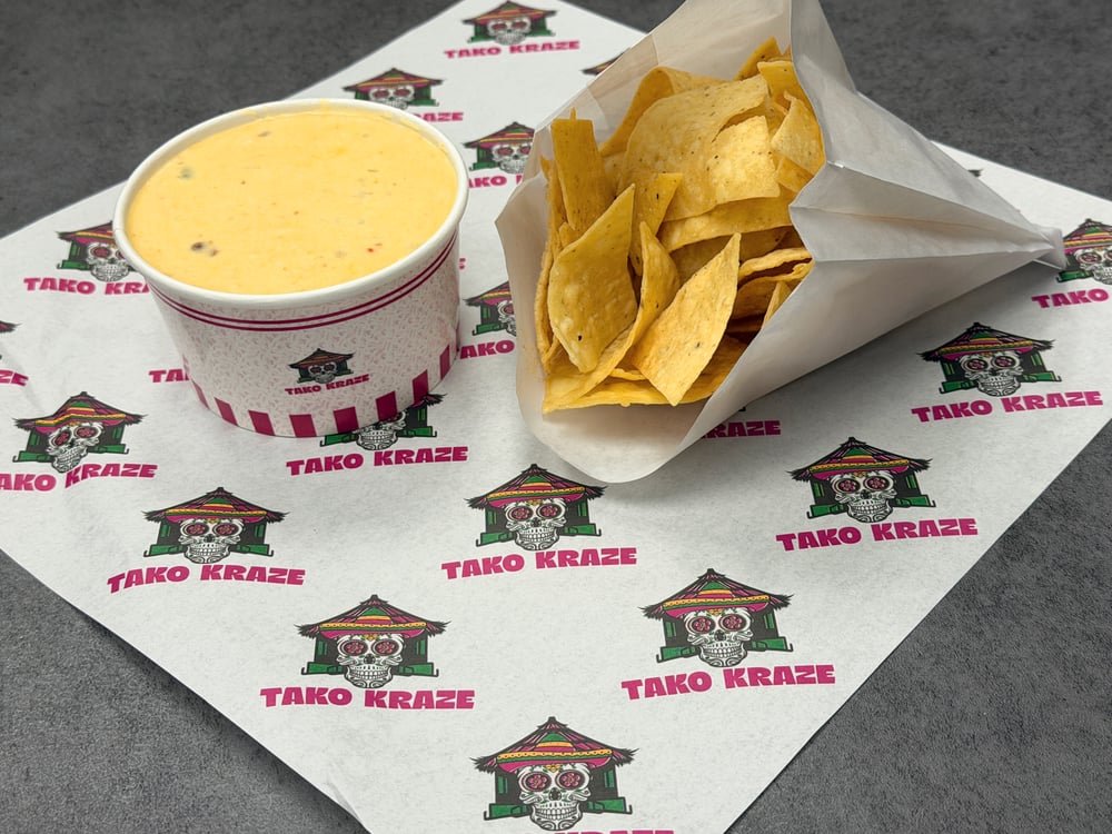 8oz House Queso & Chips