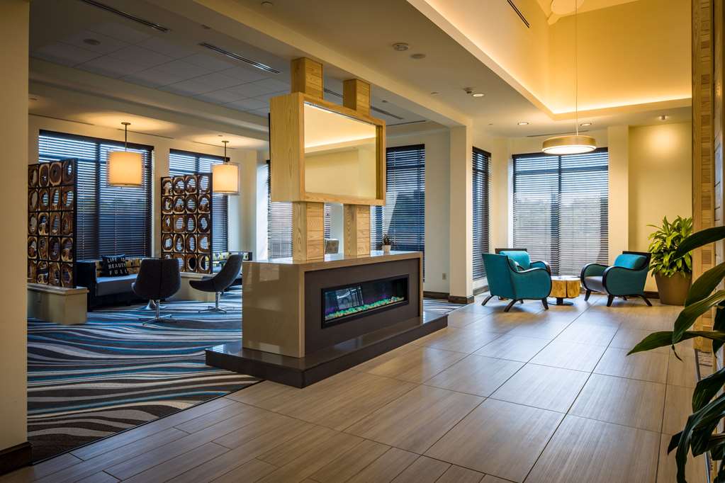 Hilton Garden Inn Pittsburgh Airport Image