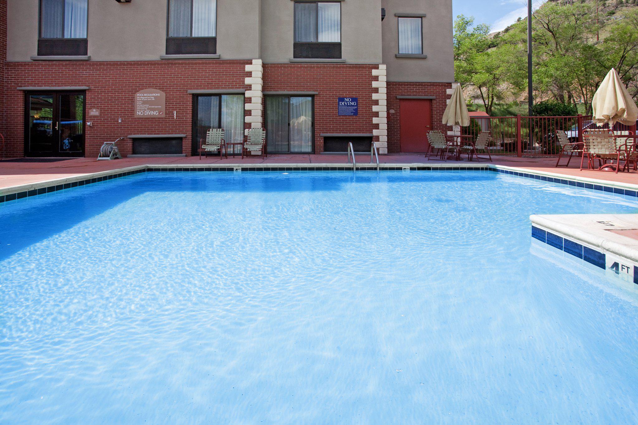 Holiday Inn Express Glenwood Springs (Aspen Area) Photo