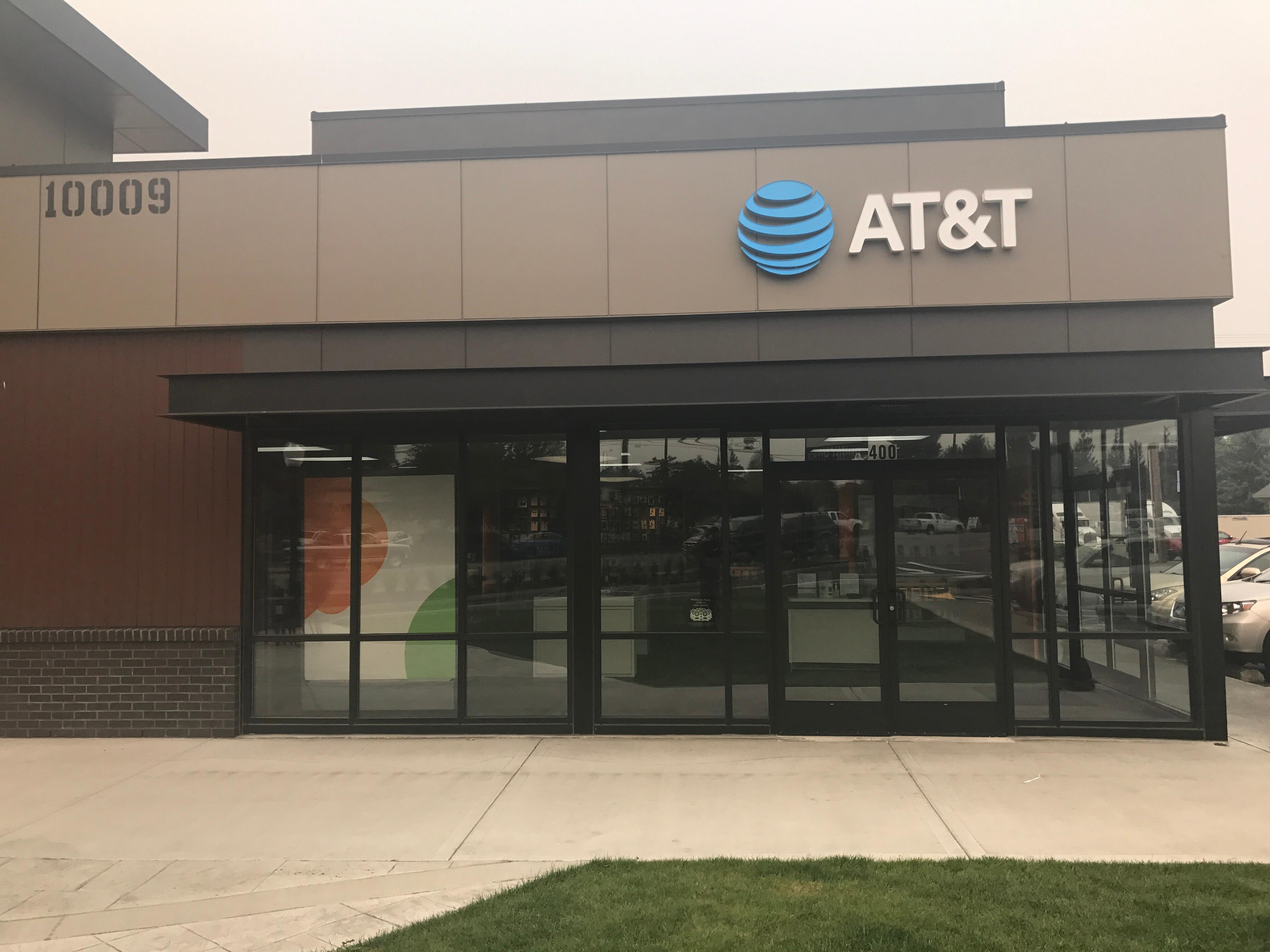 AT&T Store Photo