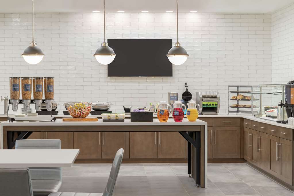 Homewood Suites by Hilton McDonough Image