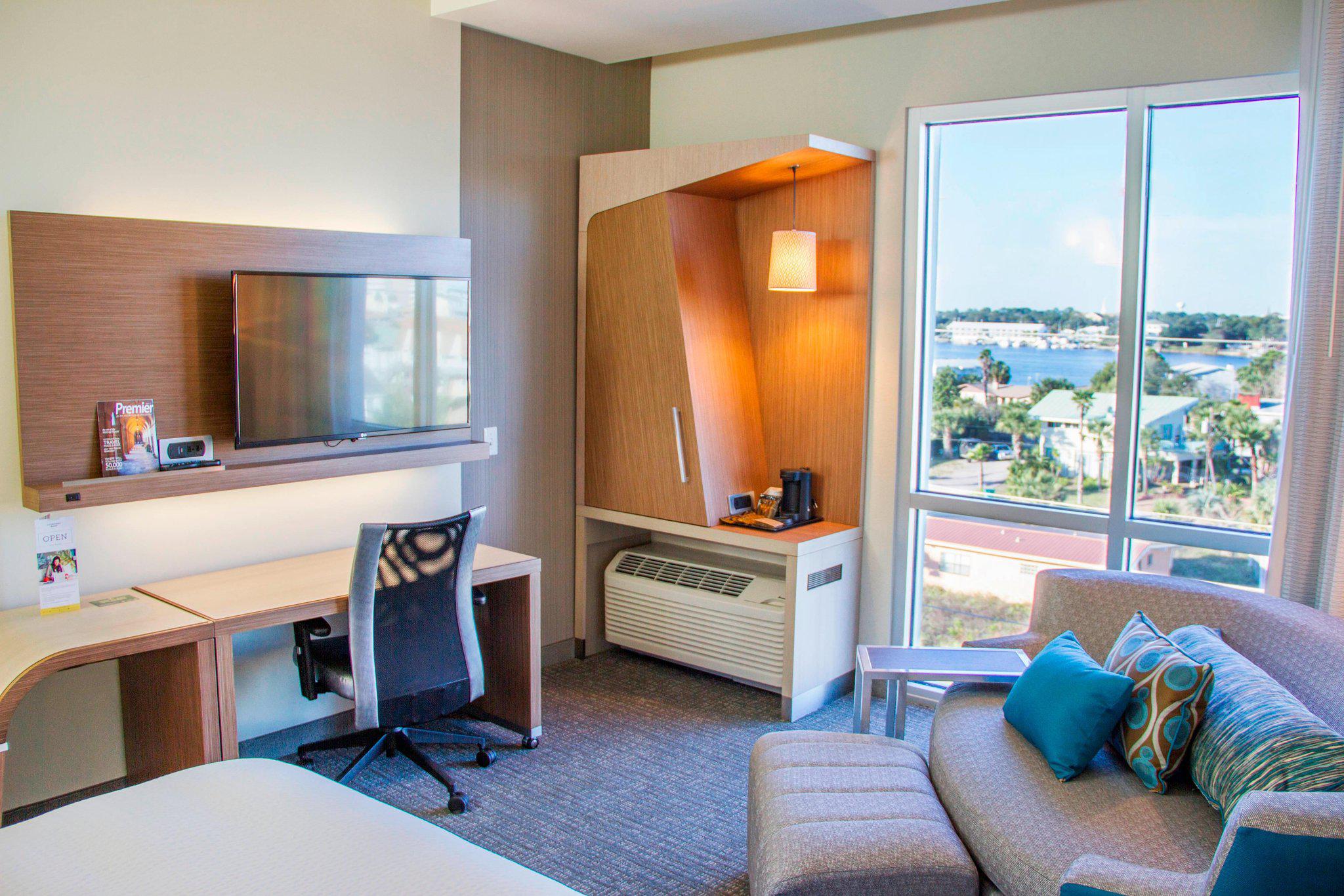 Courtyard by Marriott Fort Walton Beach-West Destin Photo