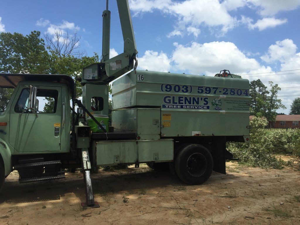Glenn's Tree Service LLC Image