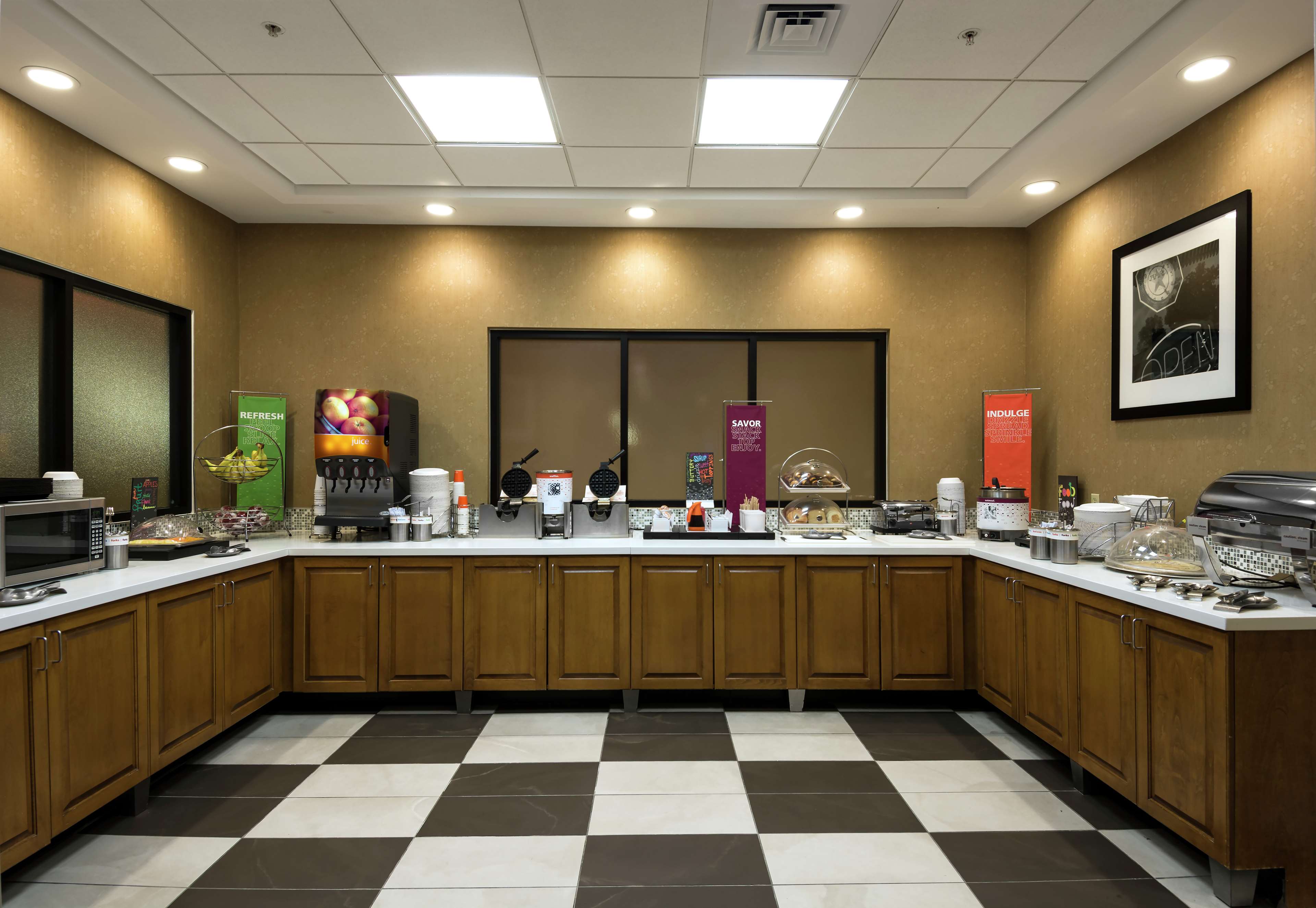 Hampton Inn Christiansburg/Blacksburg - Christiansburg, VA - Company ...