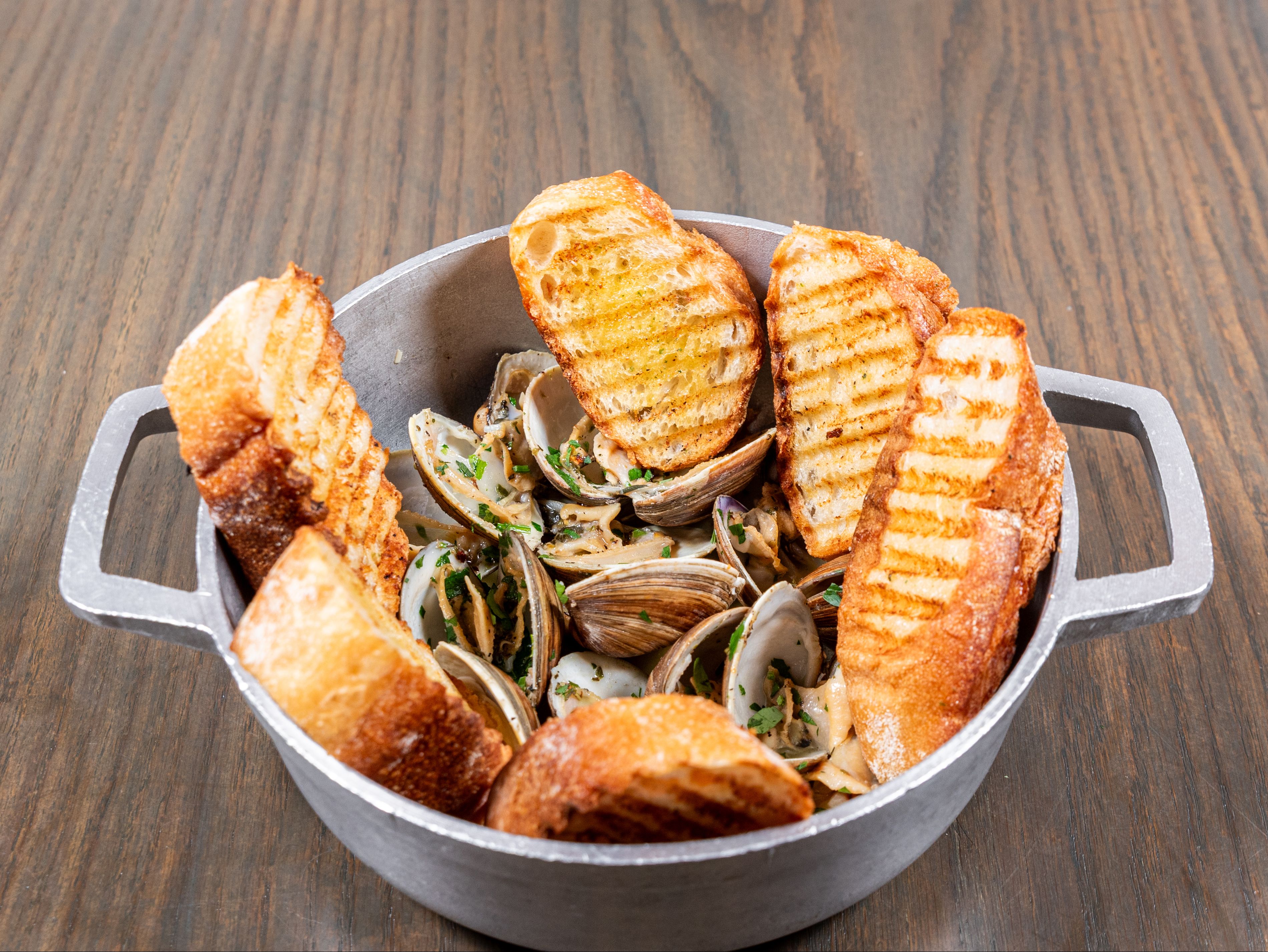 Clams Luciano