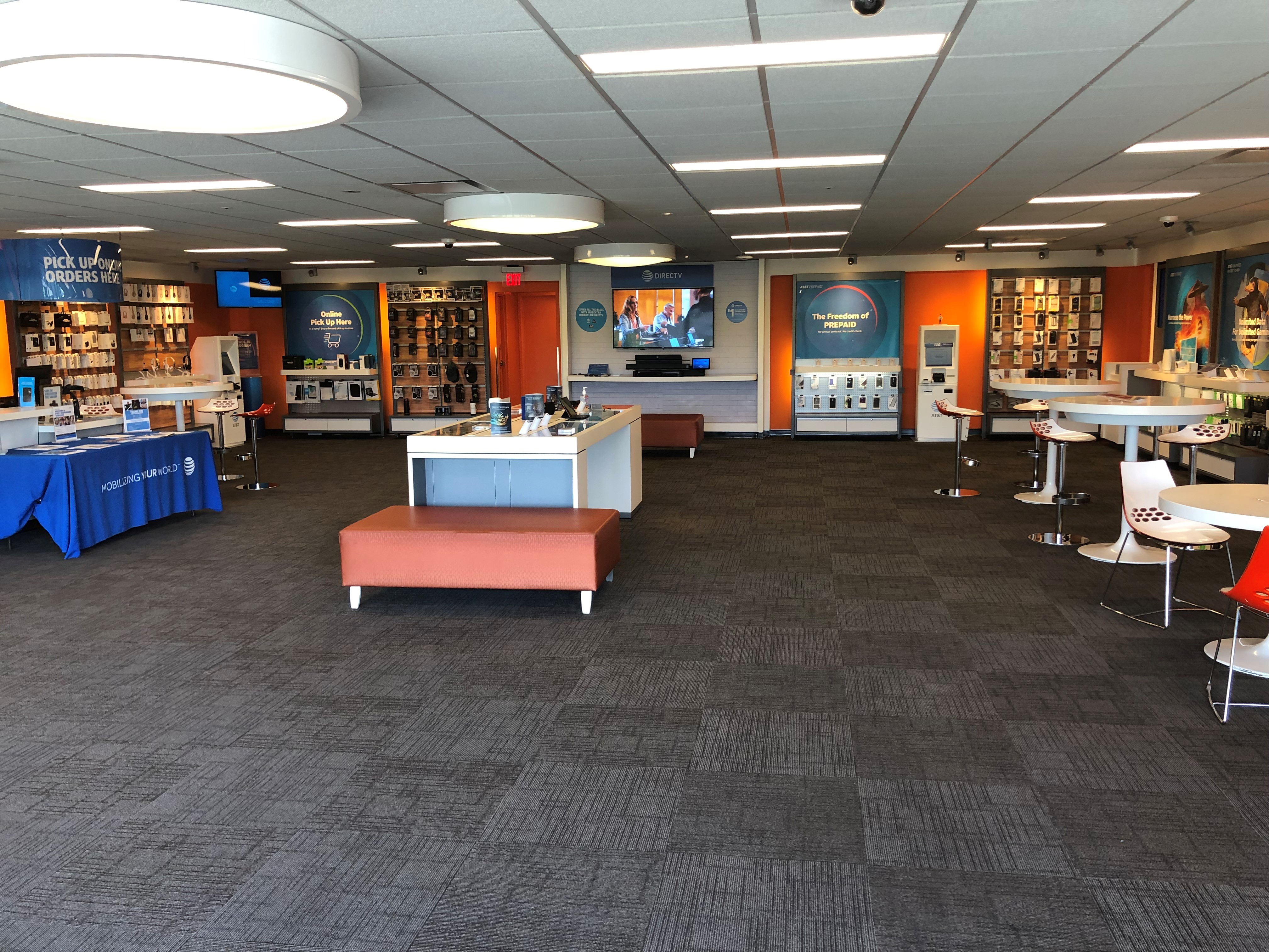 AT&T Store Photo