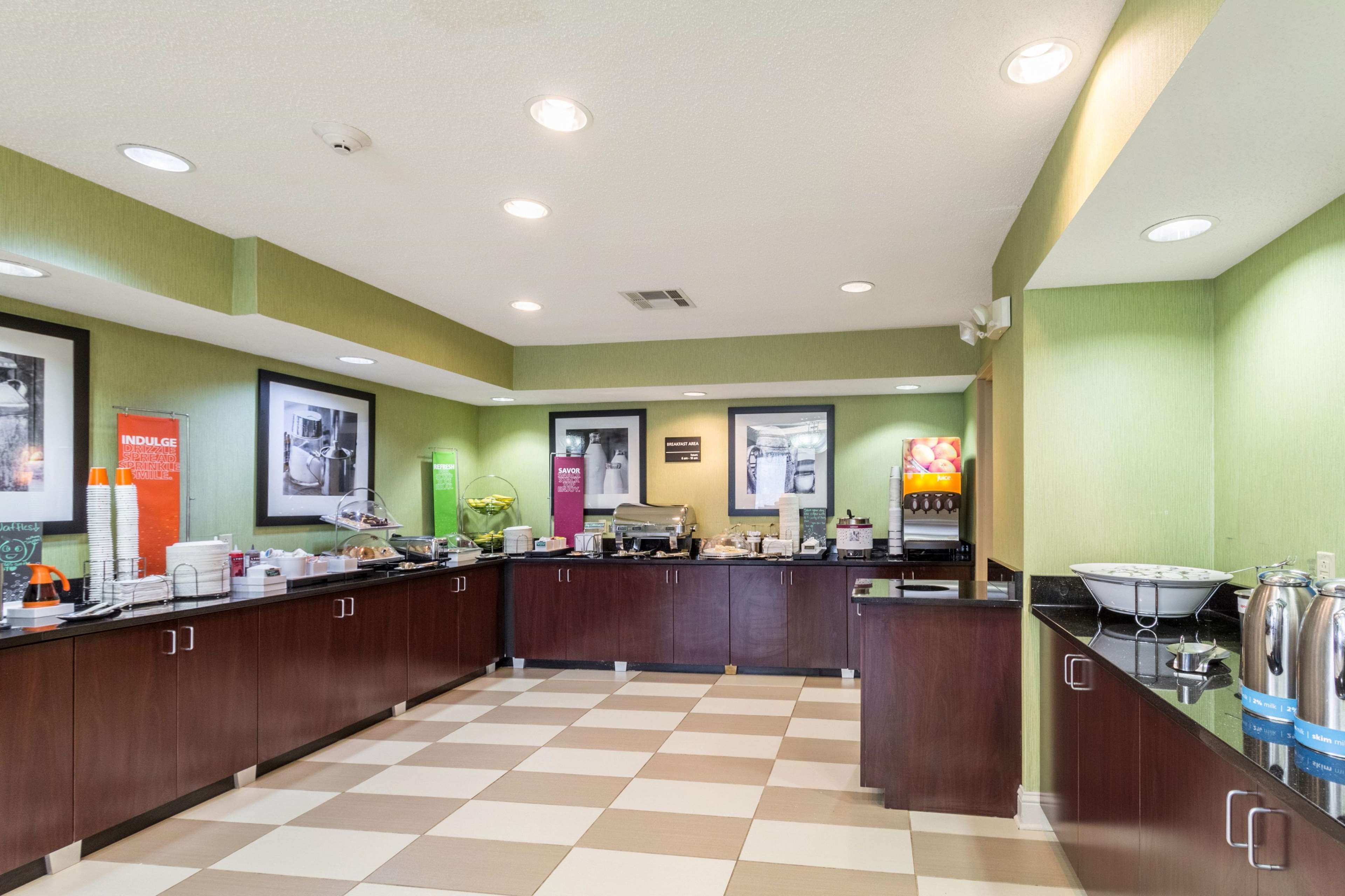 Hampton Inn Jackson/Pearl-International Airport Photo