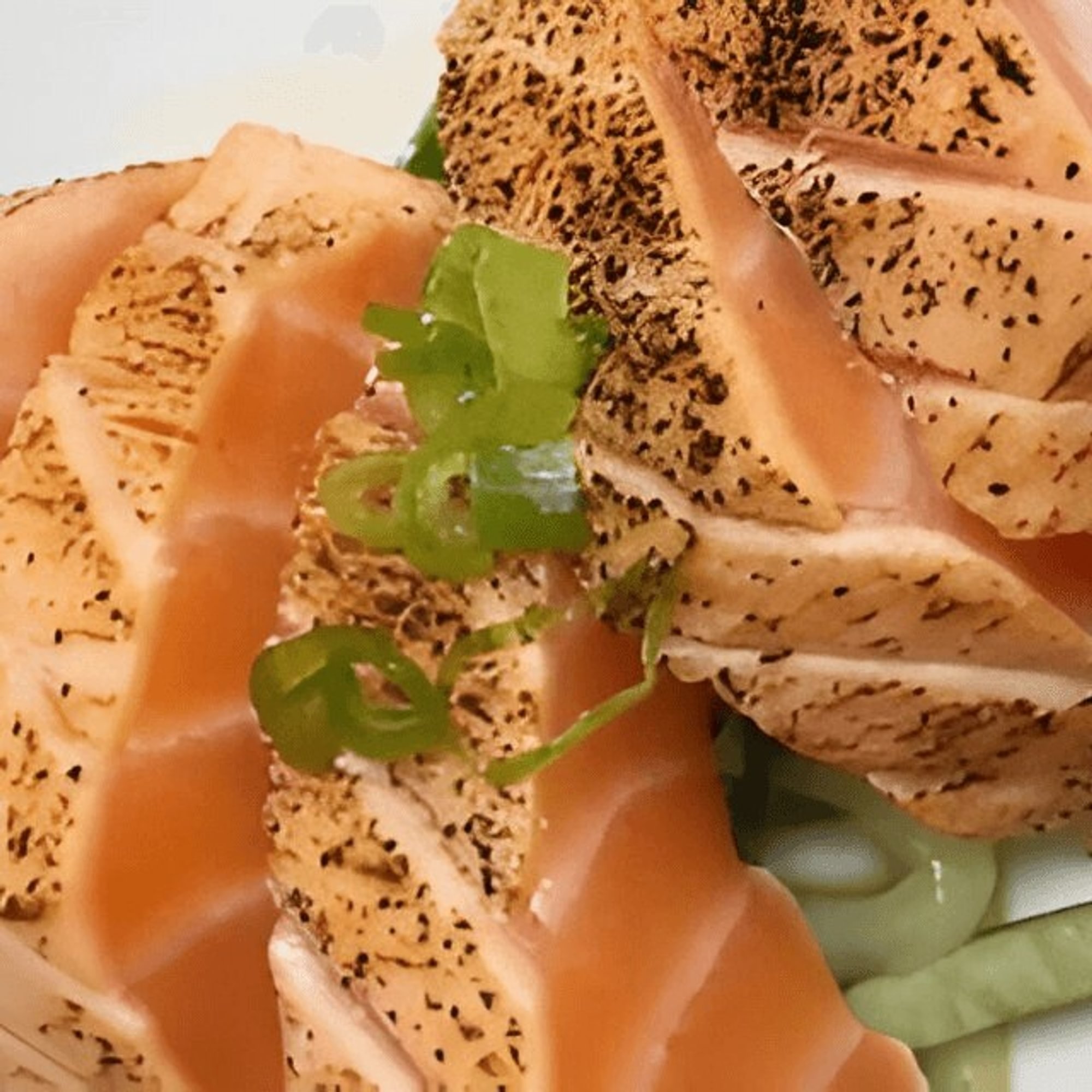 Seared Salmon Sashimi (5pcs)