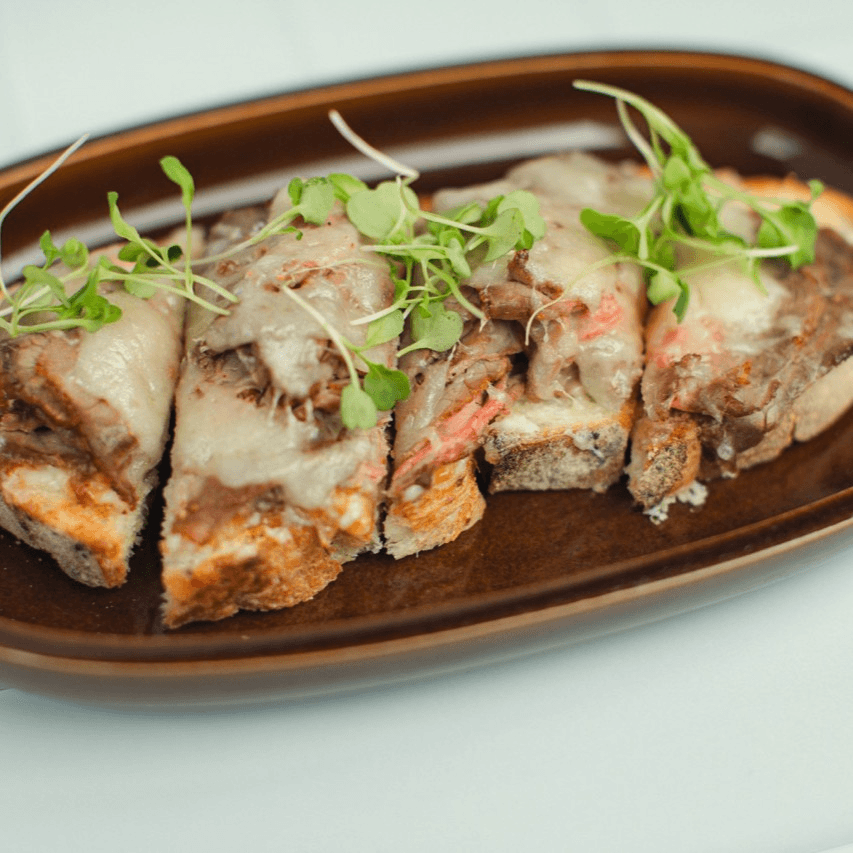 Wagyu Roast Beef Tartine