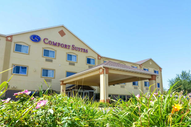 Images Comfort Suites