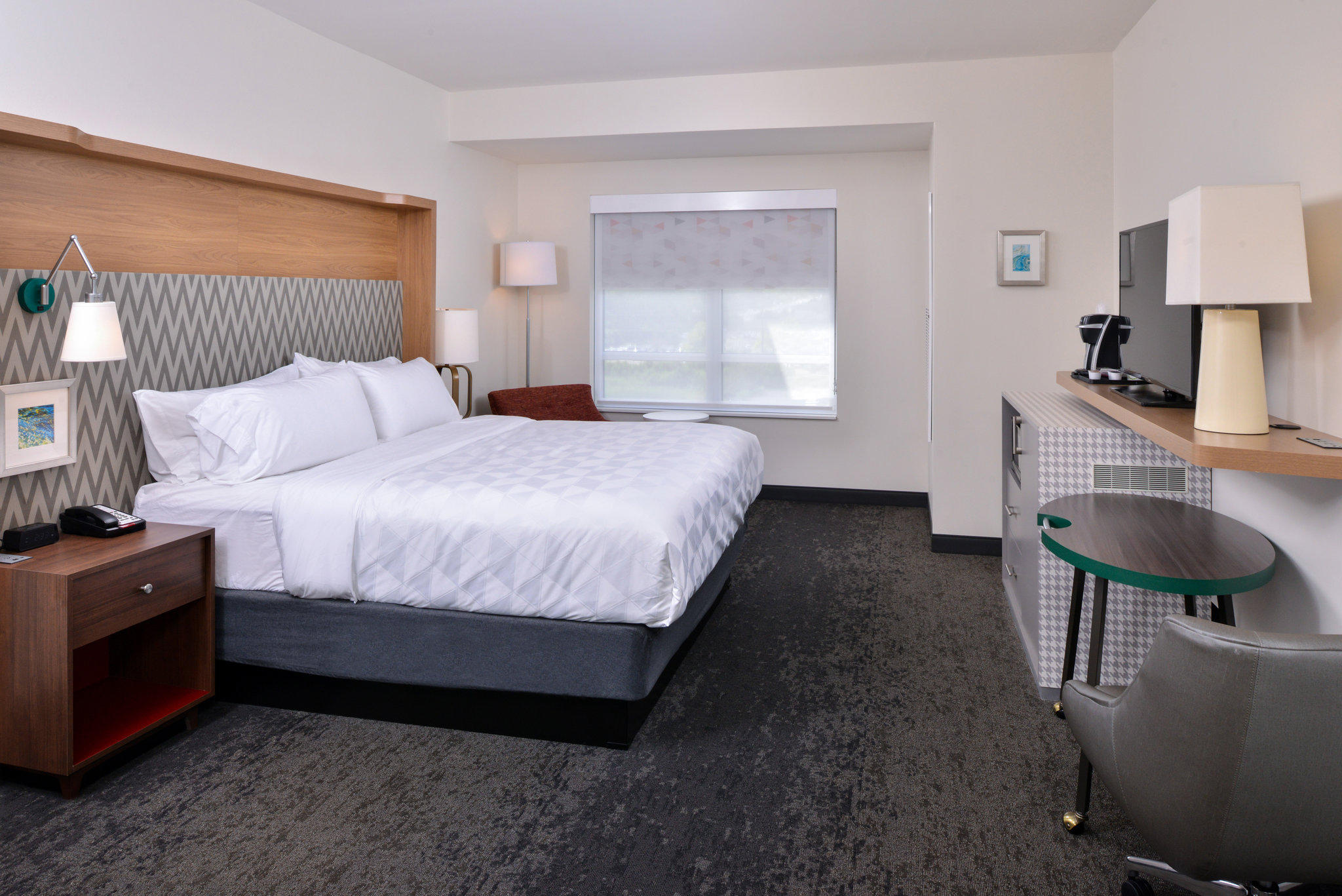 Holiday Inn & Suites Farmington Hills - Detroit NW Photo