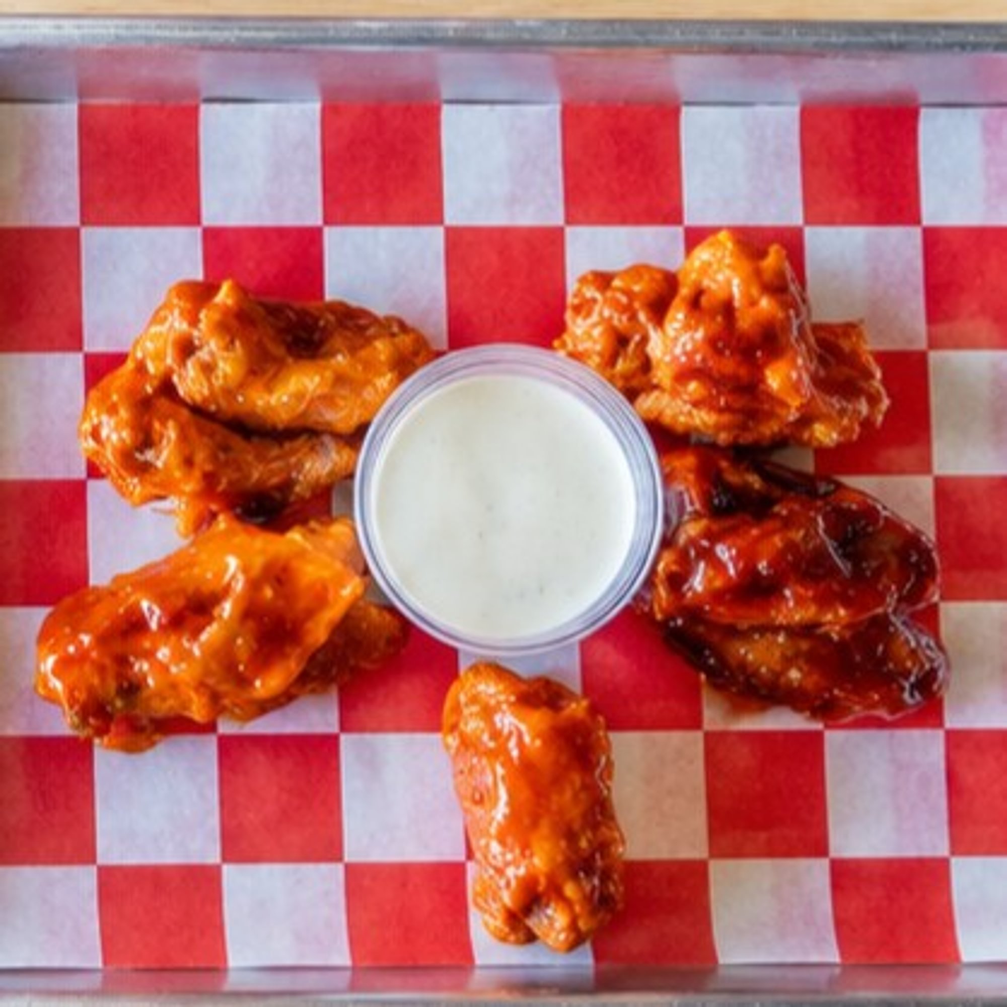 8 Wings