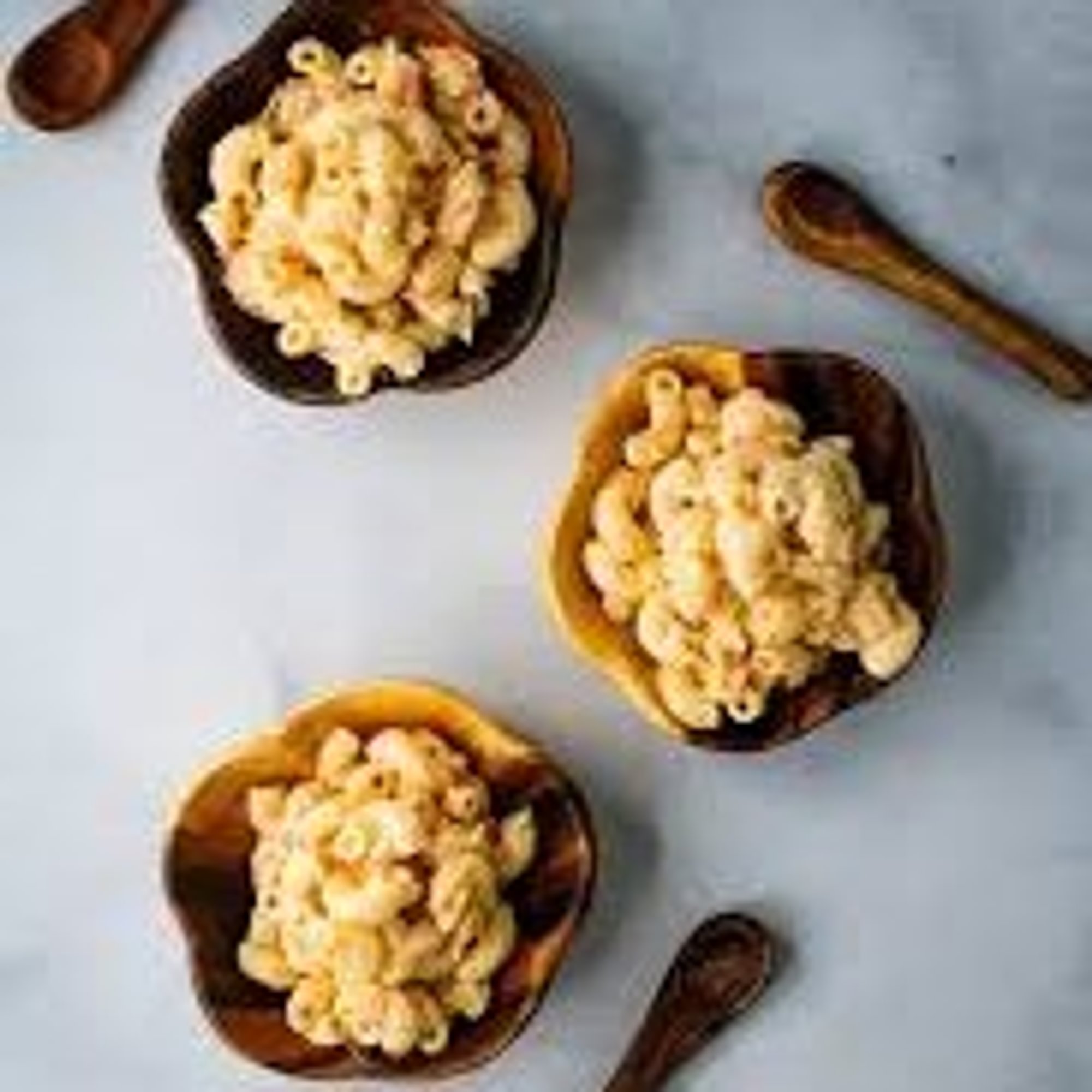 1 scoop macaroni salad