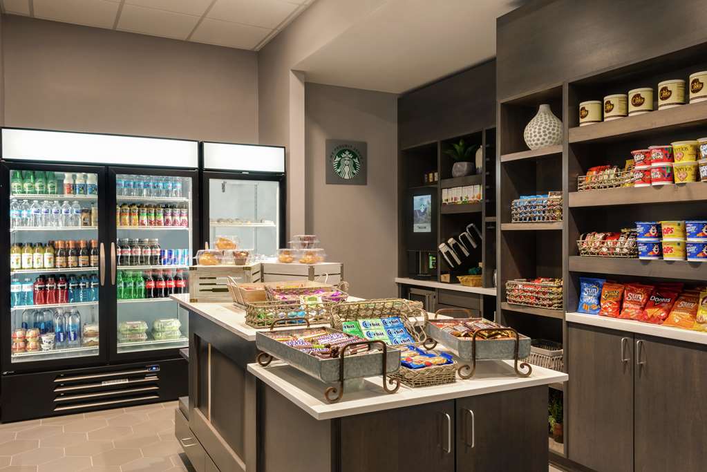 DoubleTree by Hilton St. Paul East Image