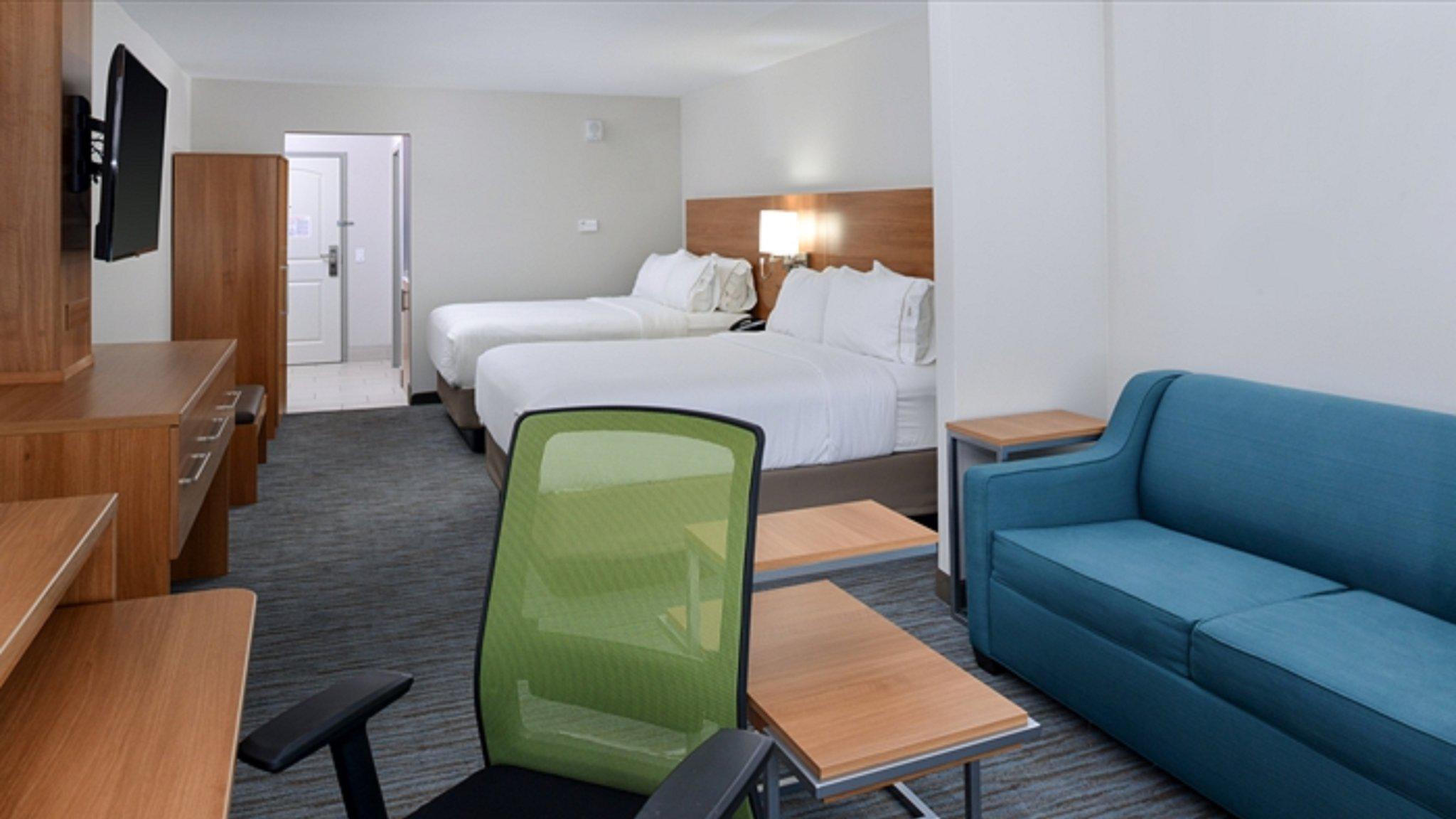 Holiday Inn Express & Suites Lexington Midtown - I-75 Photo