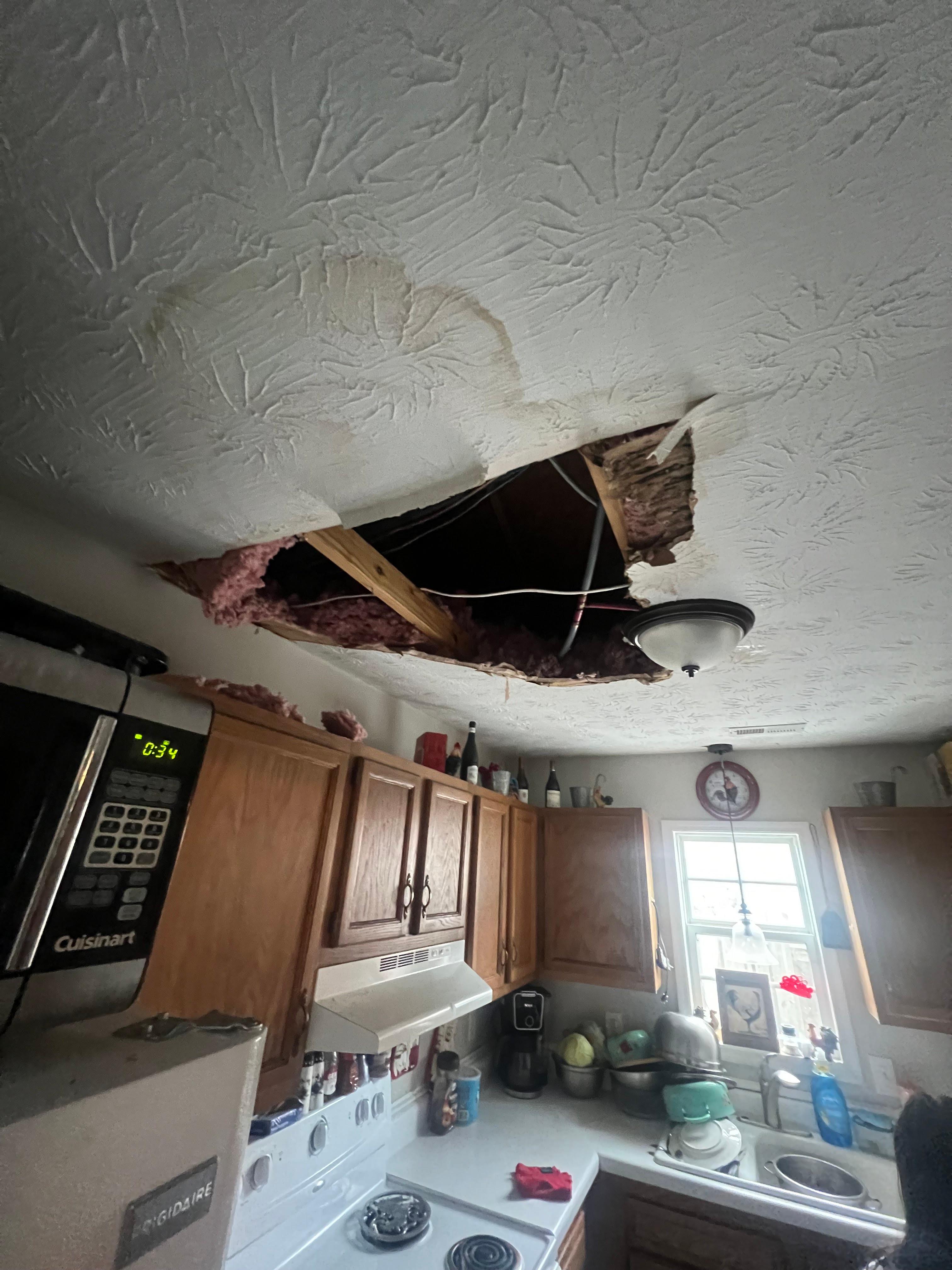 LIFE CONSTRUCTION & ROOFING Image