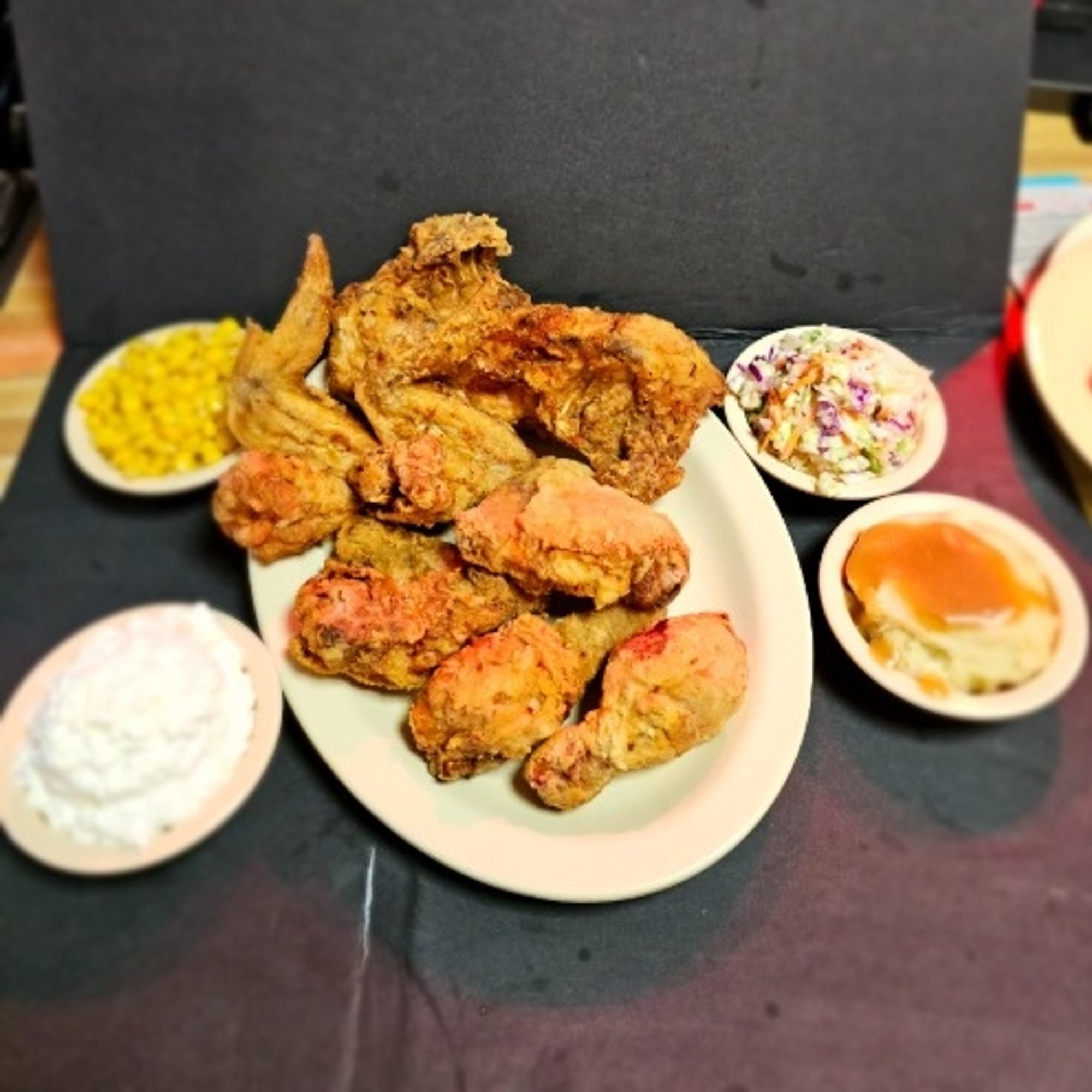 8pc Mix Broaster Chicken Family Meal