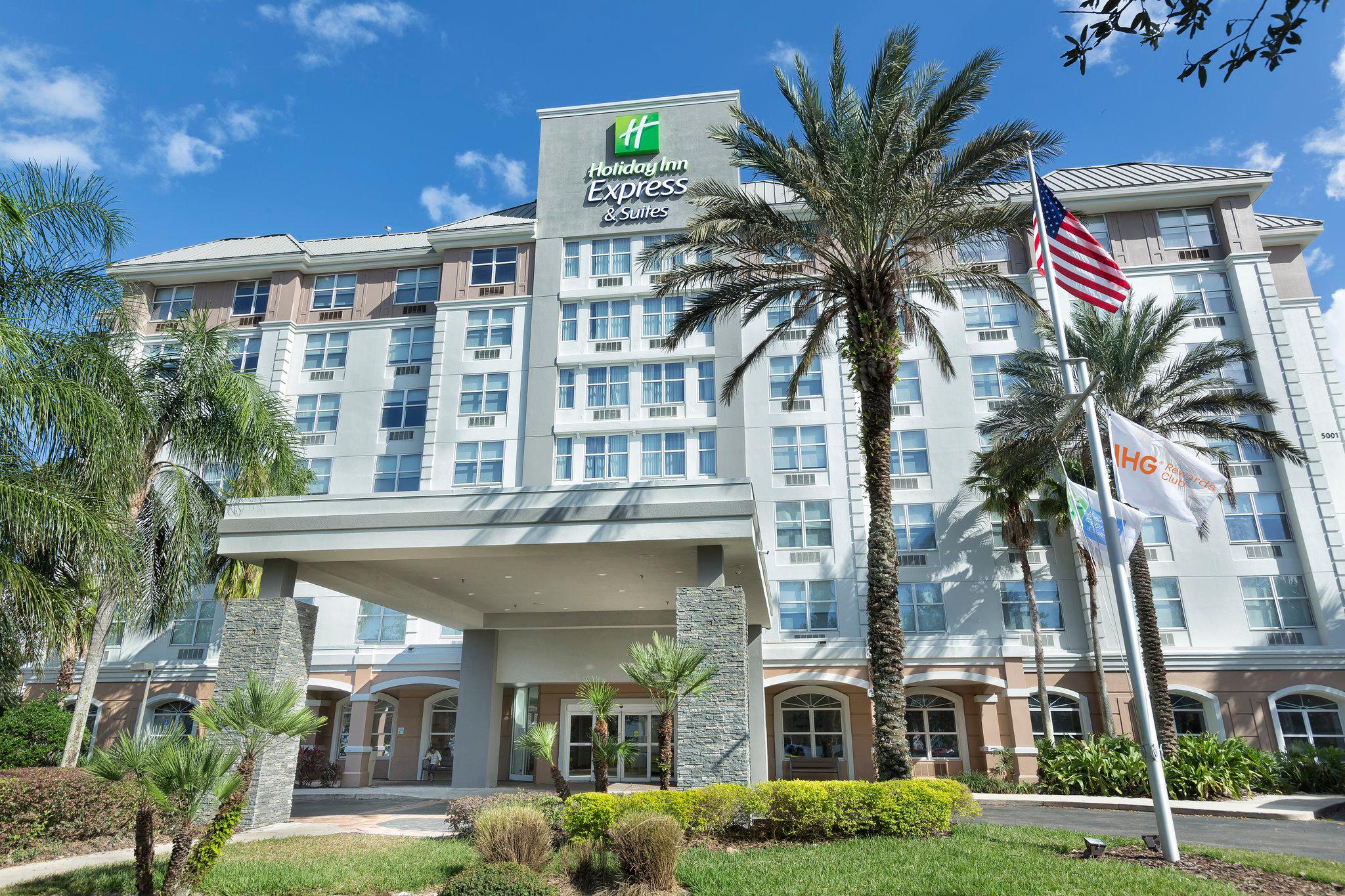 Holiday Inn Express & Suites S Lake Buena Vista Photo