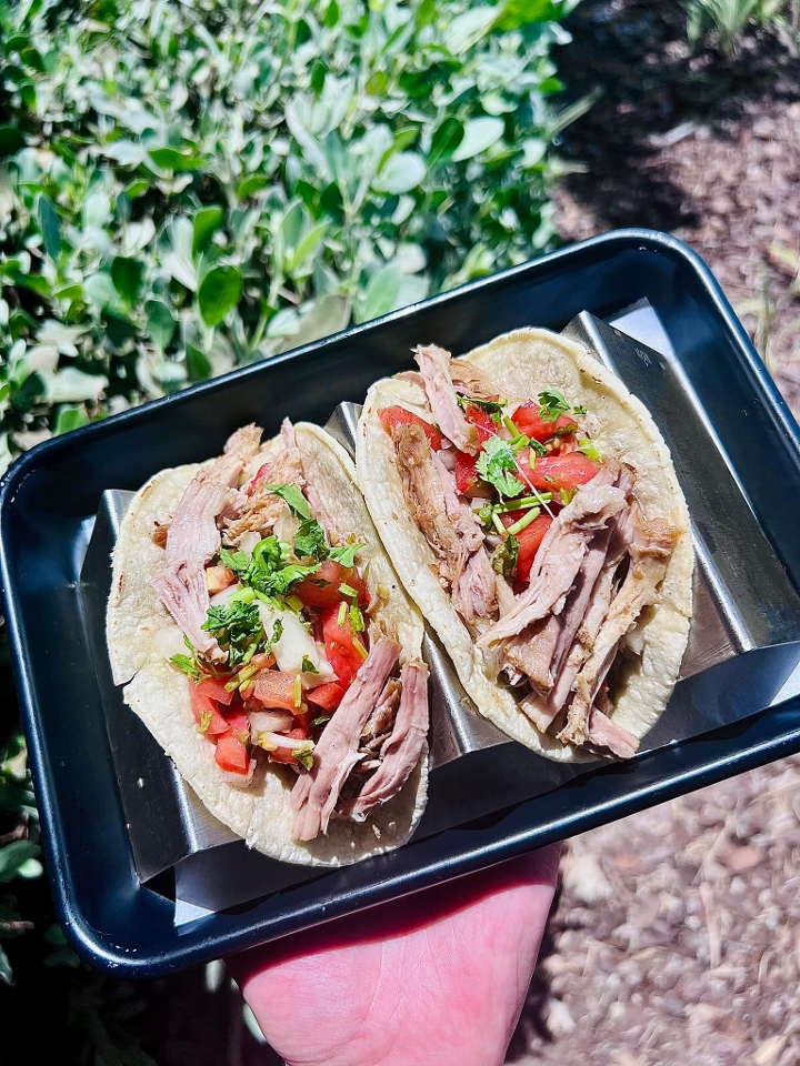 TACOS DE CARNITAS