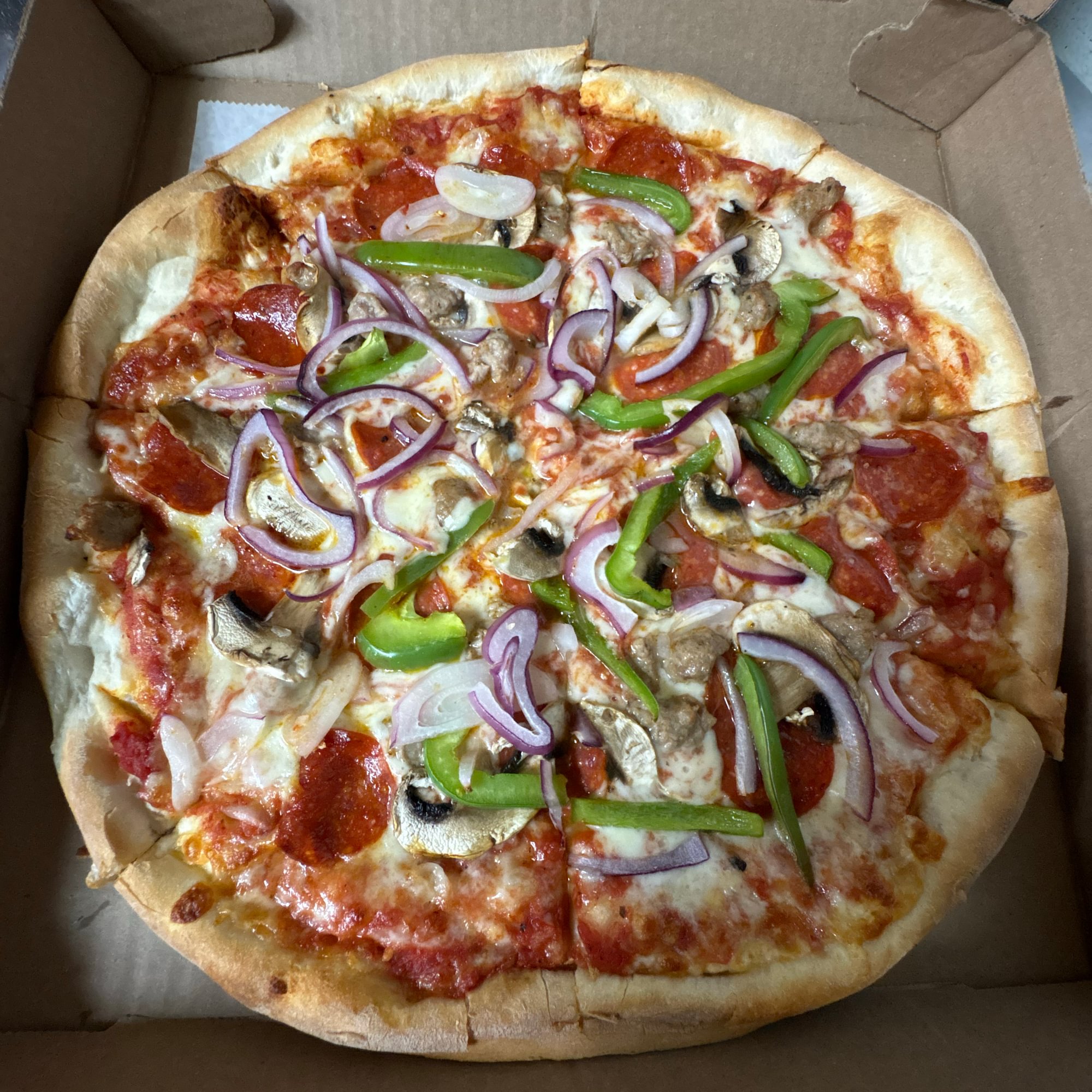 Shakey Jake Pizza (Medium 14”)