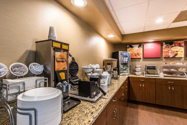 Images Comfort Suites