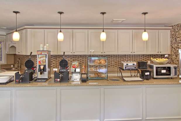 Images Best Western of Harbor Springs