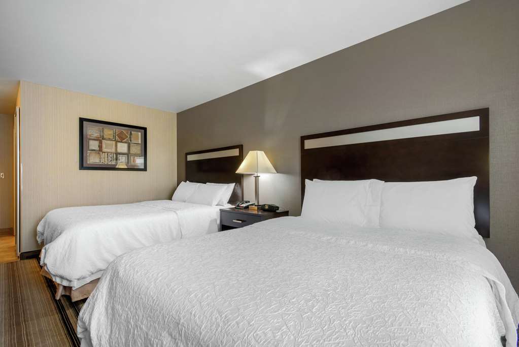 Hampton Inn Meadville Image