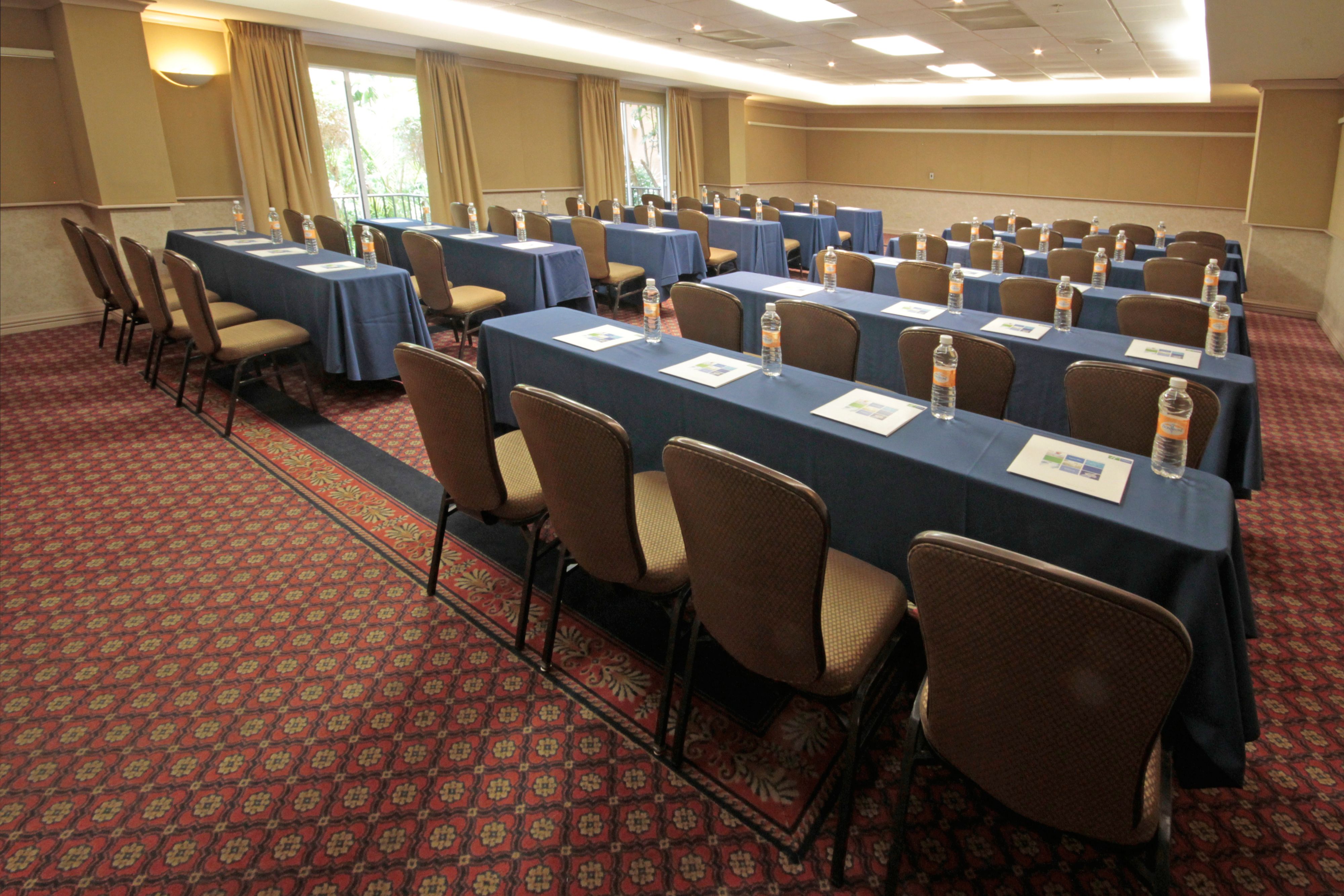 Images Holiday Inn Express Monterrey Tecnologico